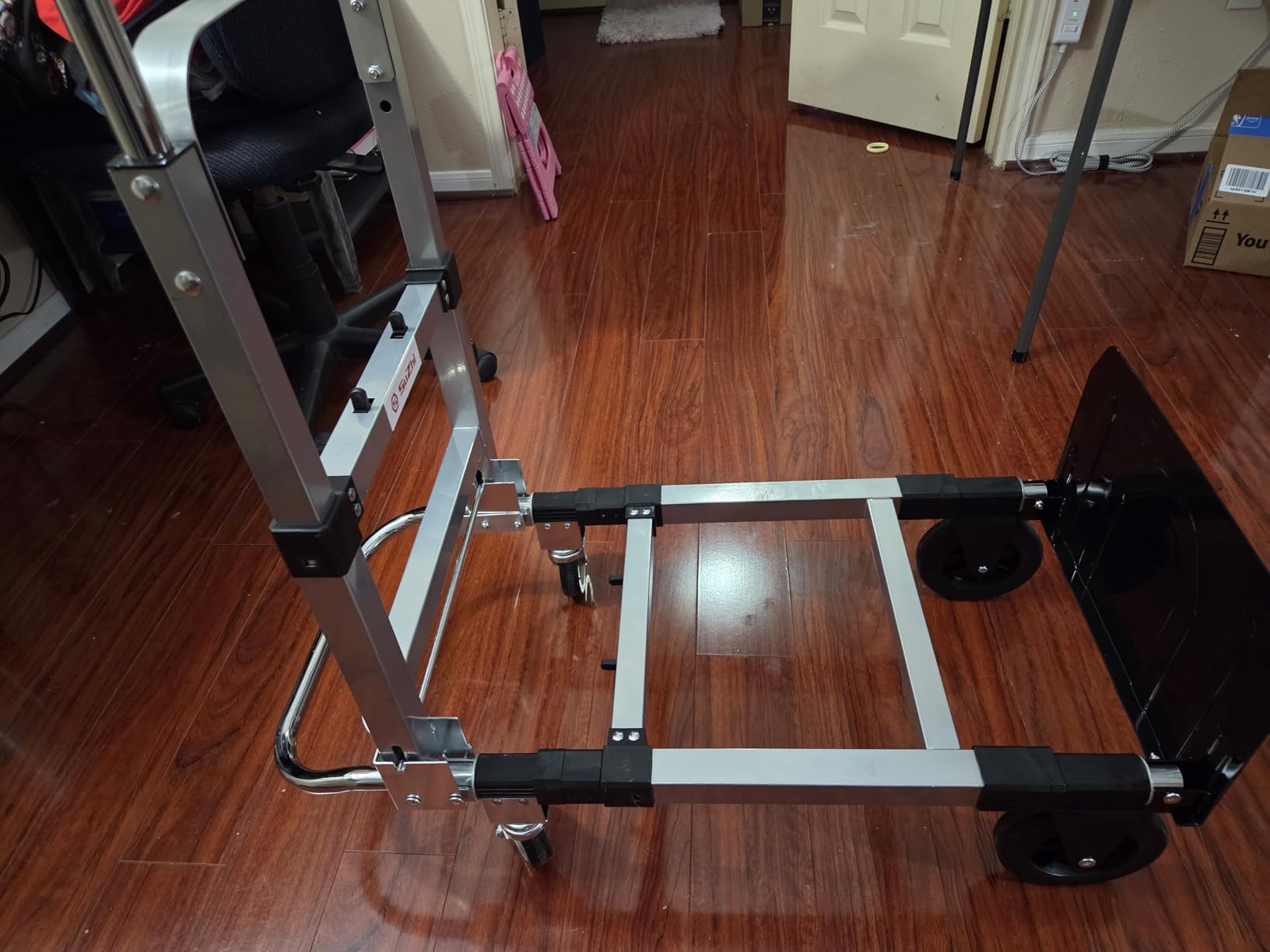 Suzhi Hand Truck Dolly Cart Heavy Duty/with 2 Wheels,600 Lbs Load, 2 Straps for Moving Furniture/Appliance/Carton/Warehouse/Office customer photo 1