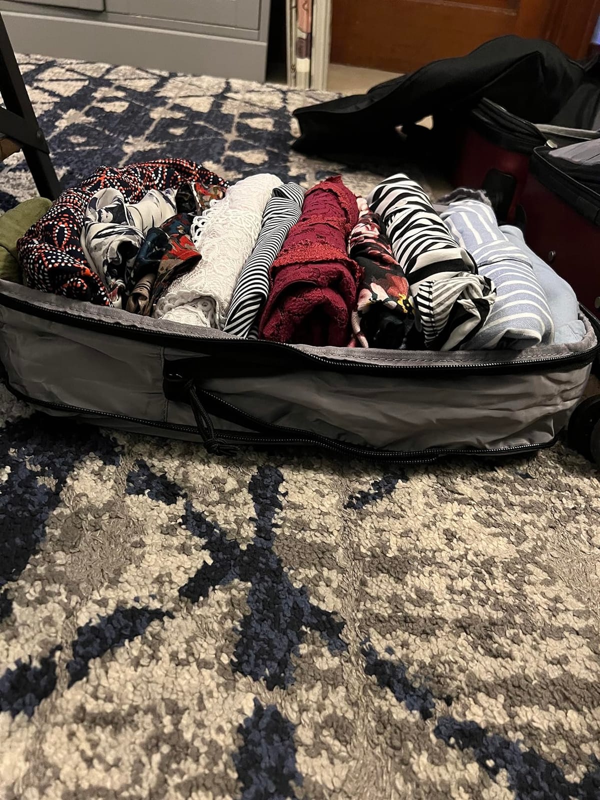 BAGSMART Compression Packing Cubes for Travel customer photo 2