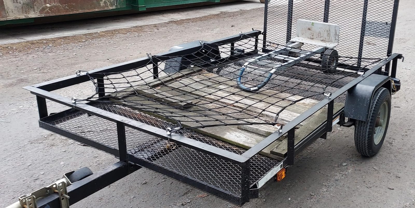Heavy Duty Cargo Net for Pickup Truck Bed - 4' x 6' Stretches to 10' x 15' customer photo 1