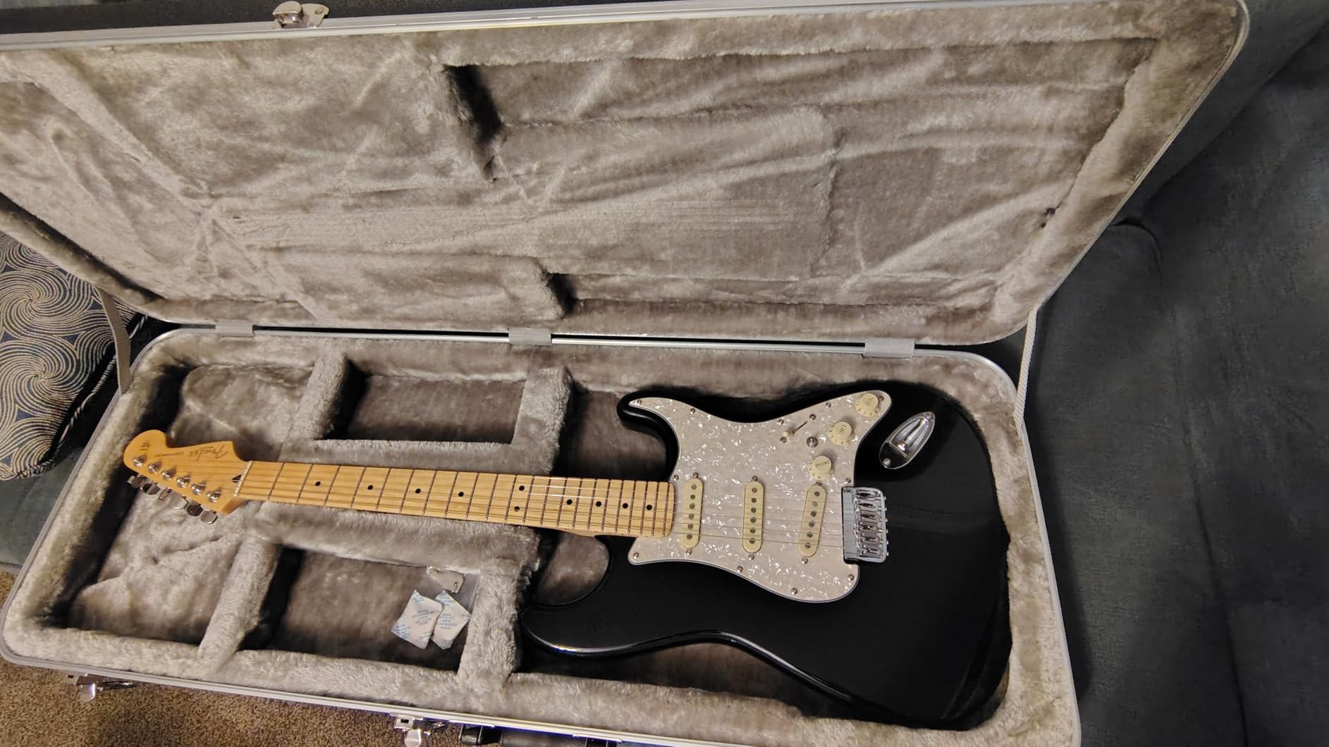 GHOSTFIRE Electric Guitar ABS Hard Case for ST/TL/JAG, GC-REG Black customer photo 2