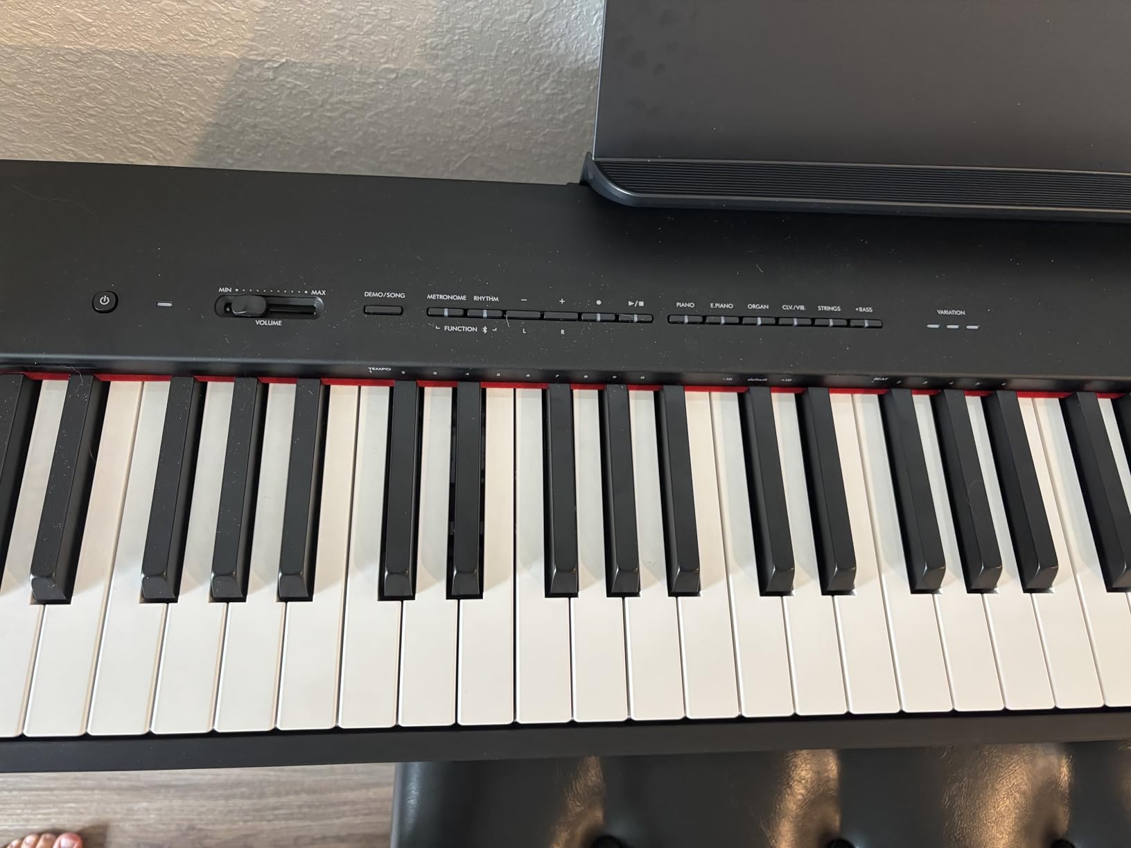Yamaha P225 88-Key Digital Piano with Weighted Keys, Portable Design, Keyboard, Music Rest, Sustain Foot Switch, and Built-In Speakers, White (P225WH) customer photo 2