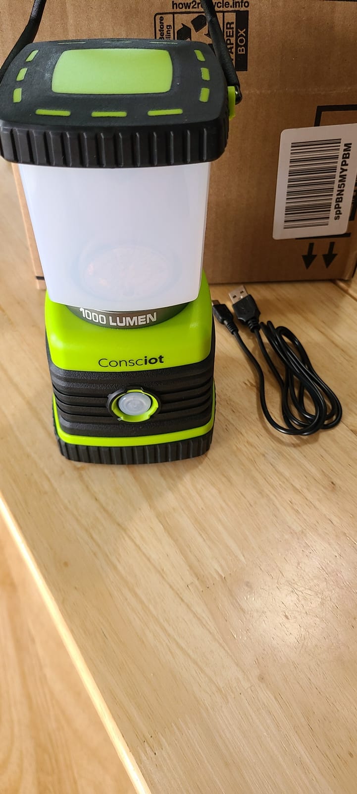 Consciot 1000LM LED Camping Lantern Rechargeable, 4 Light Modes, Dimmable customer photo 2