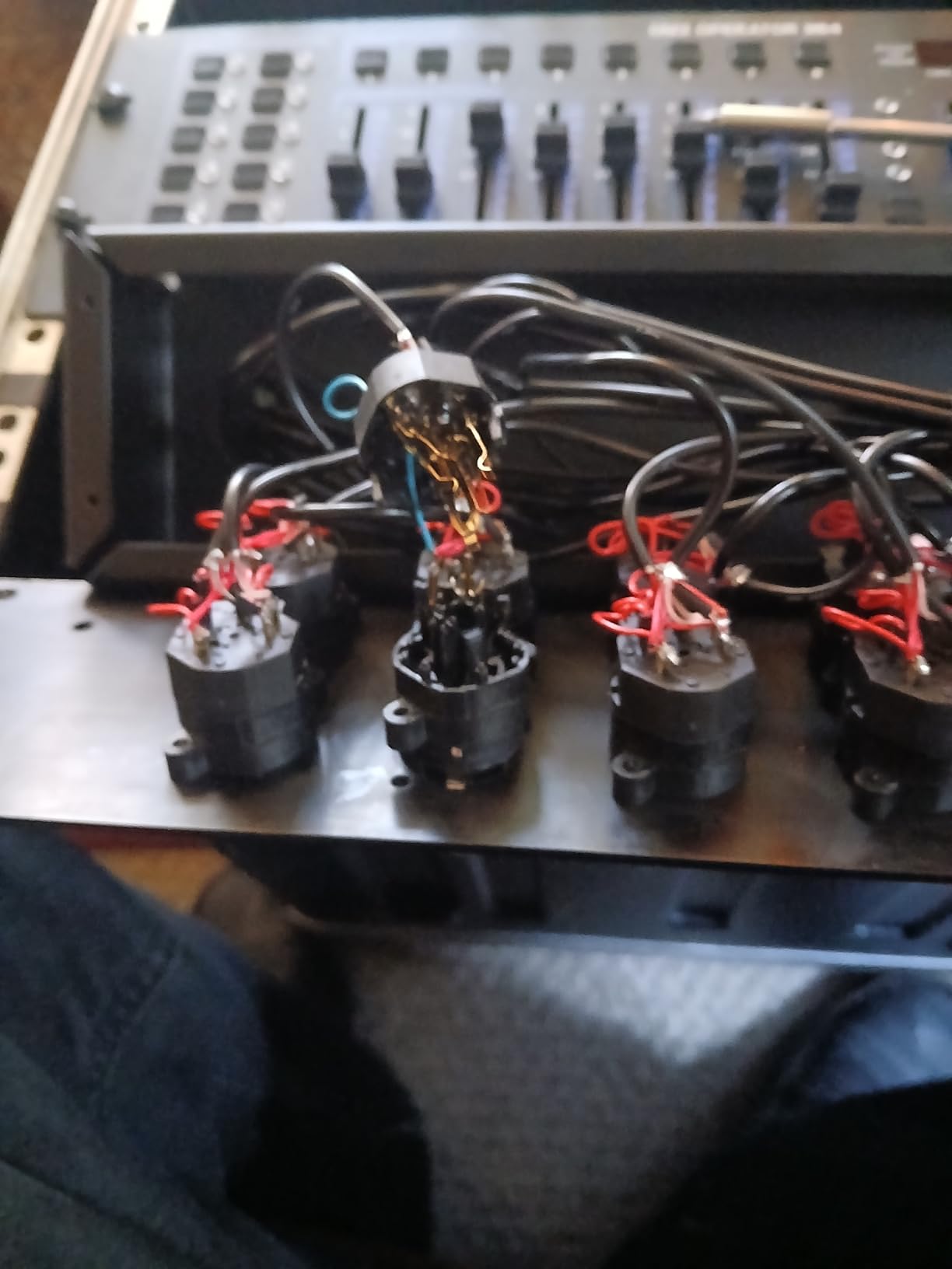 PRORECK Rack Mount TRS XLR Combo Splitter Snake Cable, Suitable for Live, Recording, Stage, Studio (5 Foot x 15 Foot - 16 Channel) PR-16-0515, 2U customer photo 1