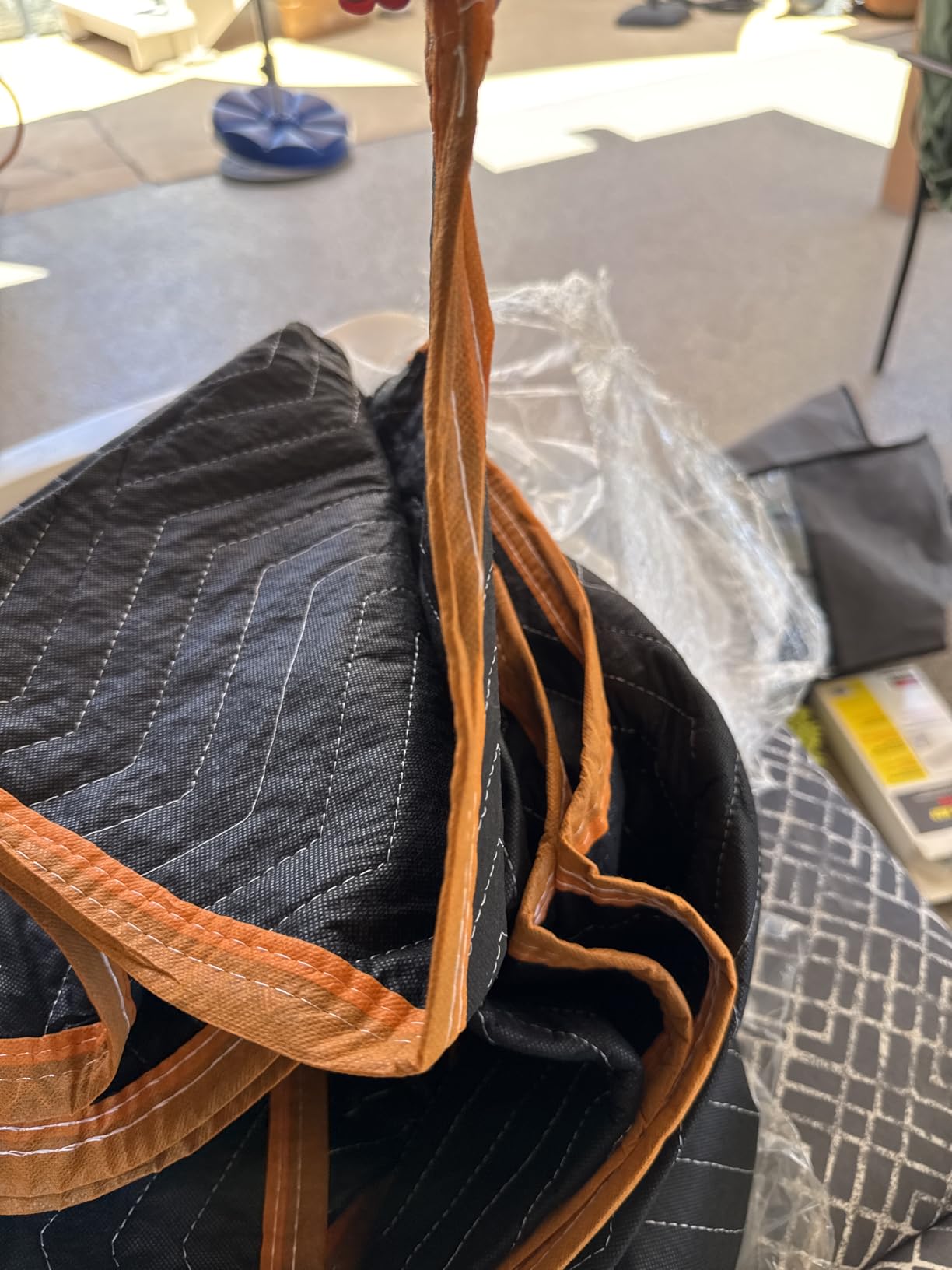 Large Moving Blankets 80 * 72in Heavy Duty Packing Blankets for Furniture Moving Shipping Wrapping Quilted Furniture Pads for Moving, Padded Mover Blankets (Black) 2pack customer photo 1