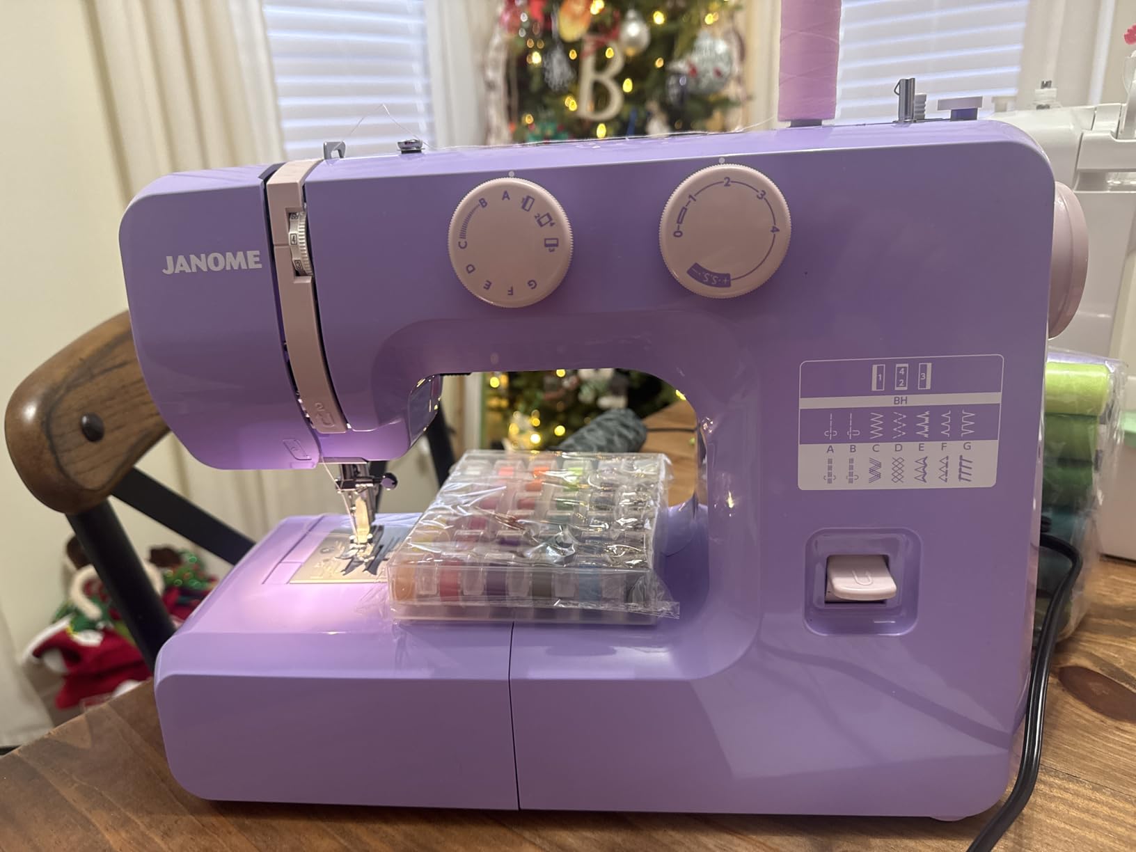 Janome Purple Majesty Easy-to-Use Sewing Machine with Interior Metal Frame, Bobbin Diagram, Tutorial Videos, Made with Beginners in Mind for Garments, Patchwork, Light Quilting customer photo 1