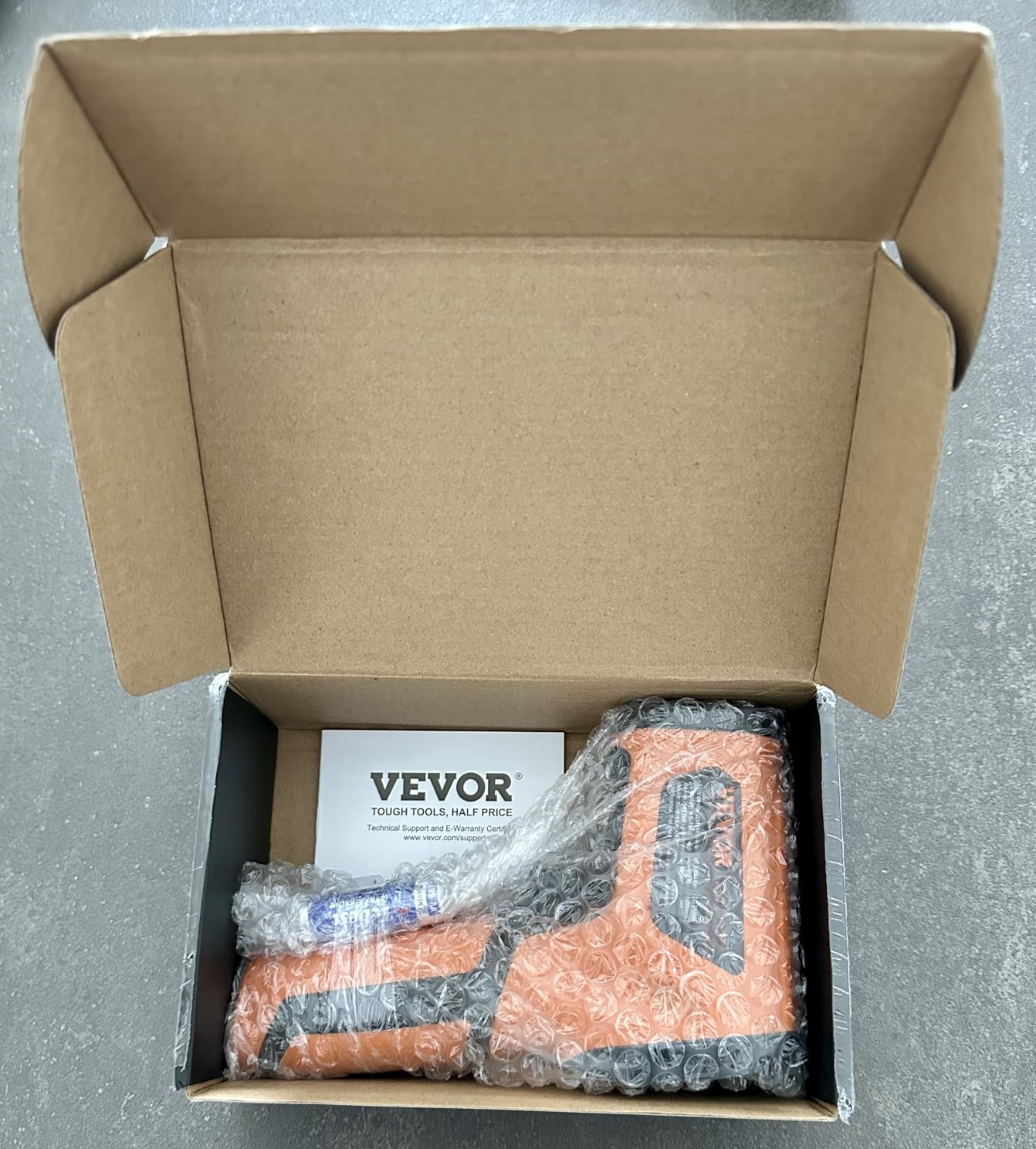 VEVOR Infrared Thermometer, -40°F~2732°F Dual Laser Temperature Gun Non-Contact, Handheld IR Heat Temperature Gun & Adjustable Emissivity for Metal Smelting/Cooking/Pizza Oven/Engine (Not for Human) customer photo 1
