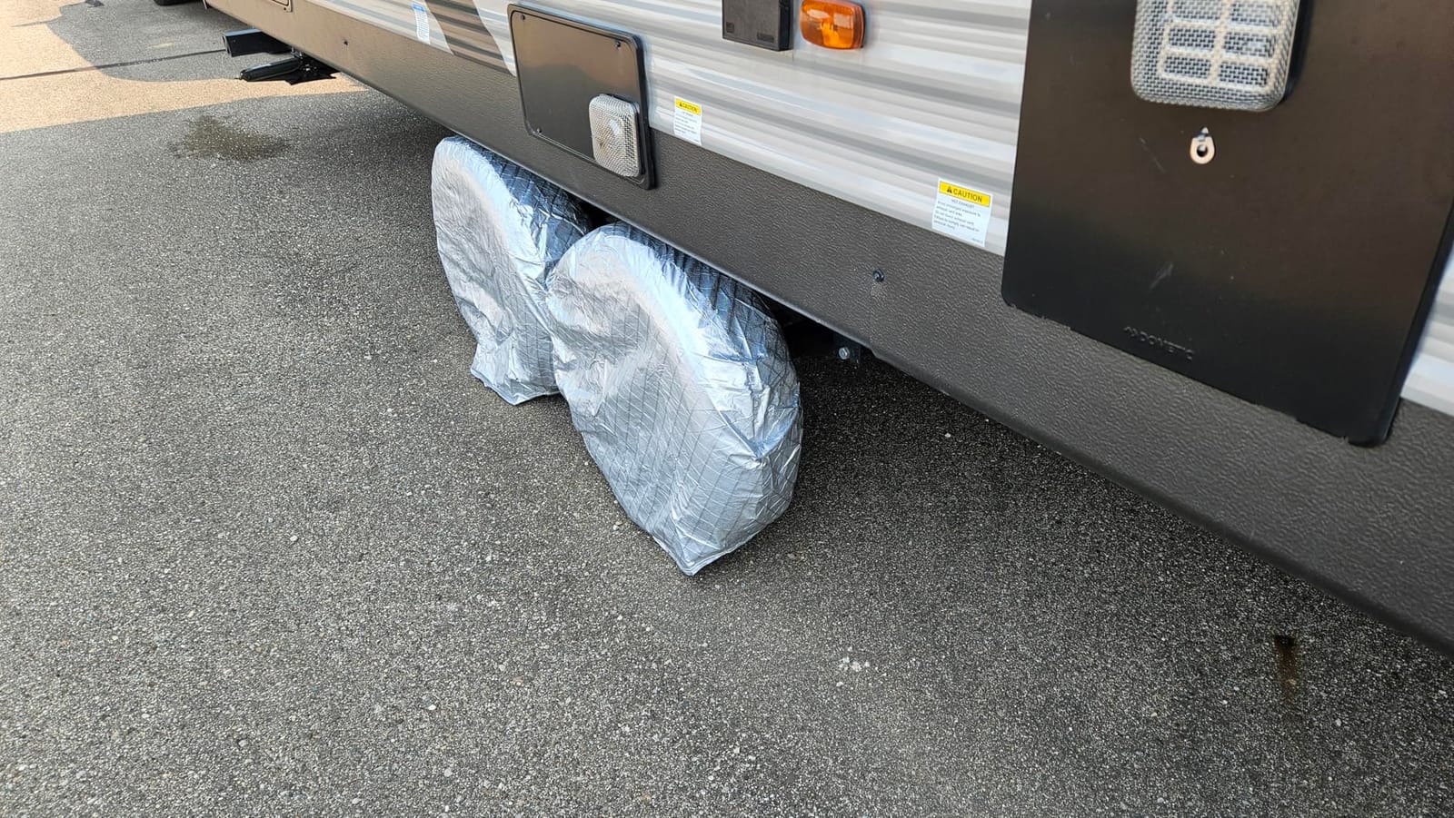 Tire Covers Set of 2, Waterproof Anti-UV Sun Snow Rain Tire Covers for Trailers, RV, Camper, SUV, Truck, Fit 27-29 inches Tire Diameter customer photo 2