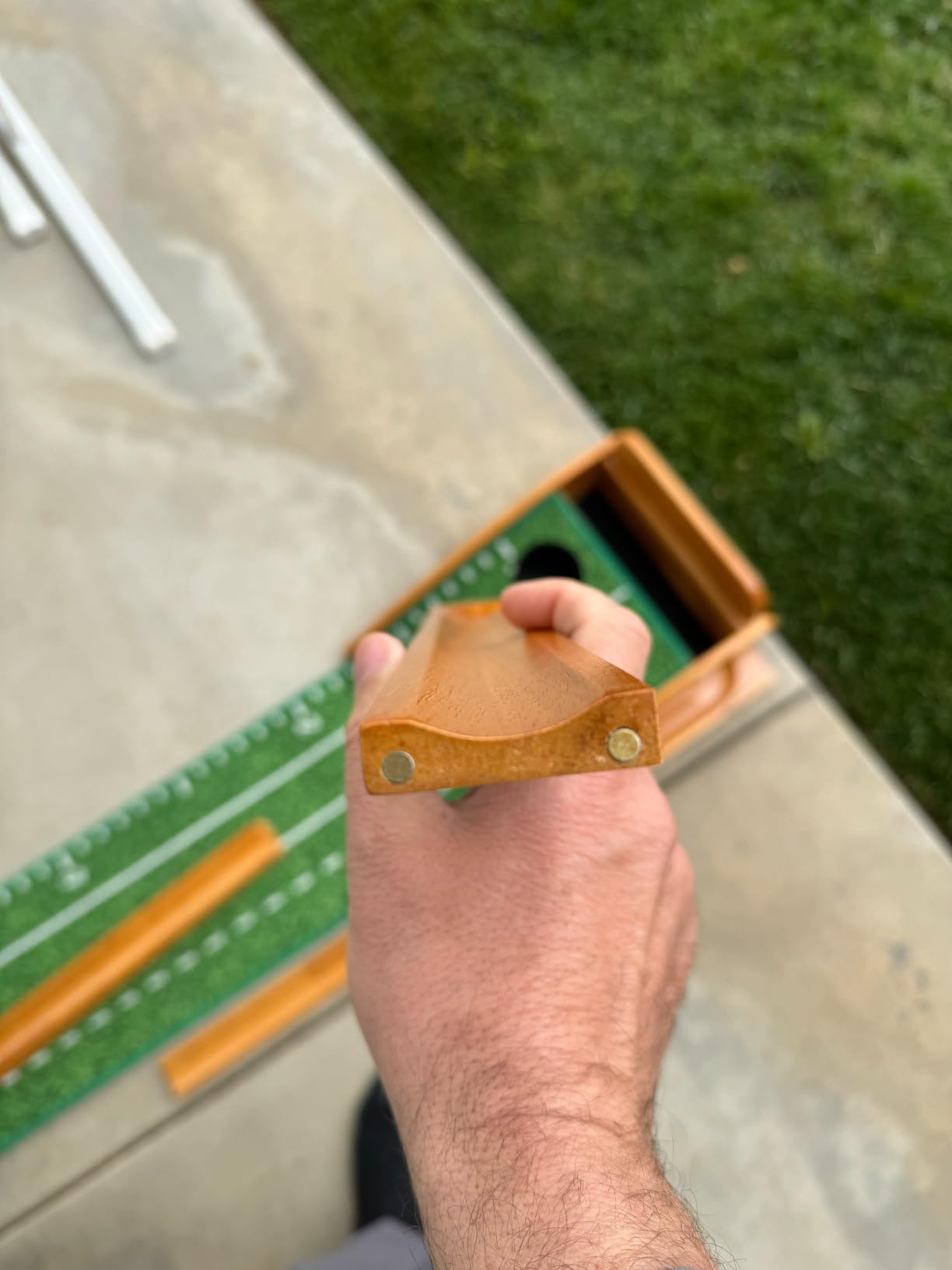 CHAMPKEY Premium Golf Putting Green Indoor with 3 Golf Putting Gates - Improves Putting Accuracy and Skill Levels Golf Putting Mat - Ideal for Indoor and Outdoor Training customer photo 2
