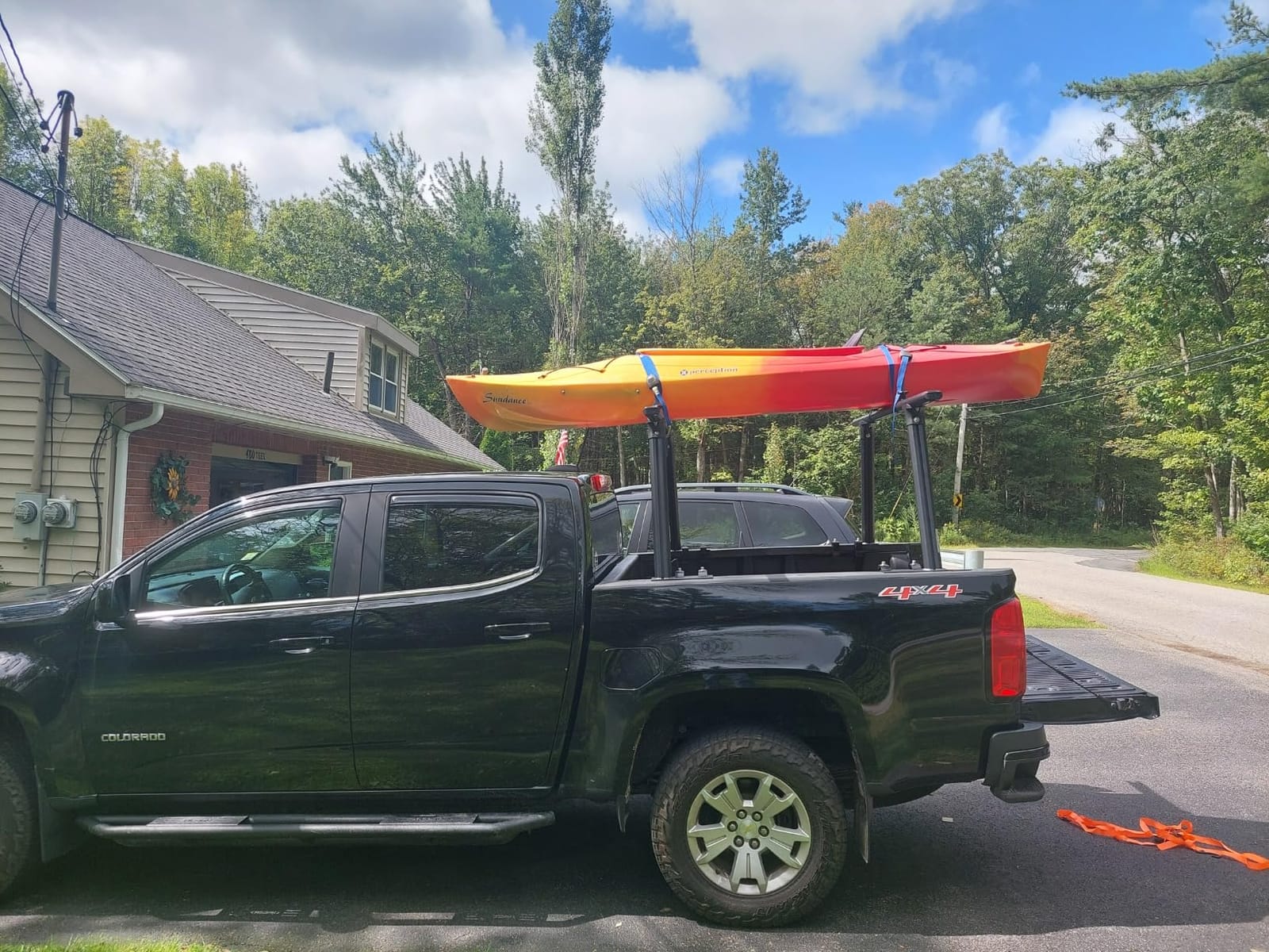 Model APX25-Lite Extendable Aluminum Truck Ladder Rack Adjustable Pick-Up Ladder Rack (No Drilling Required) - Black customer photo 1