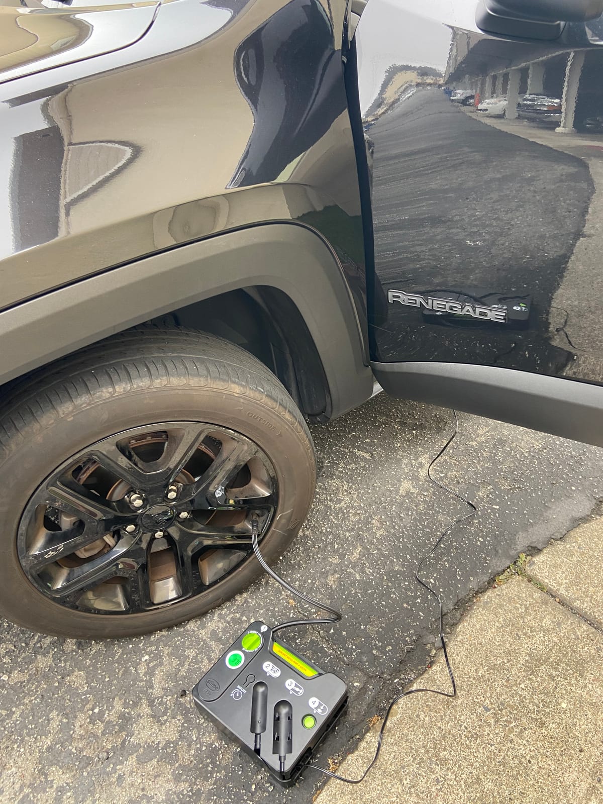 Slime 50159 Flat Tire Repair Kit, Smart Spair Ultra, All-in-one Solution, Repairs and Inflates, Truck/SUV, 15 Min Fix customer photo 1