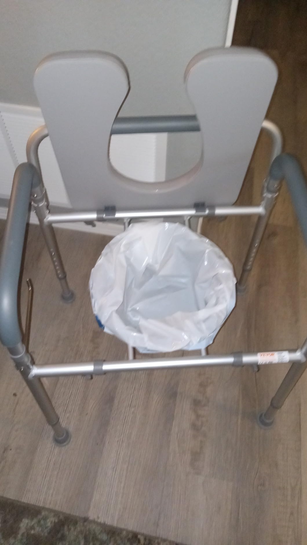 VEVOR Shower Commode Wheelchair 350 LBS Capacity Bedside Commode Chair customer photo 1