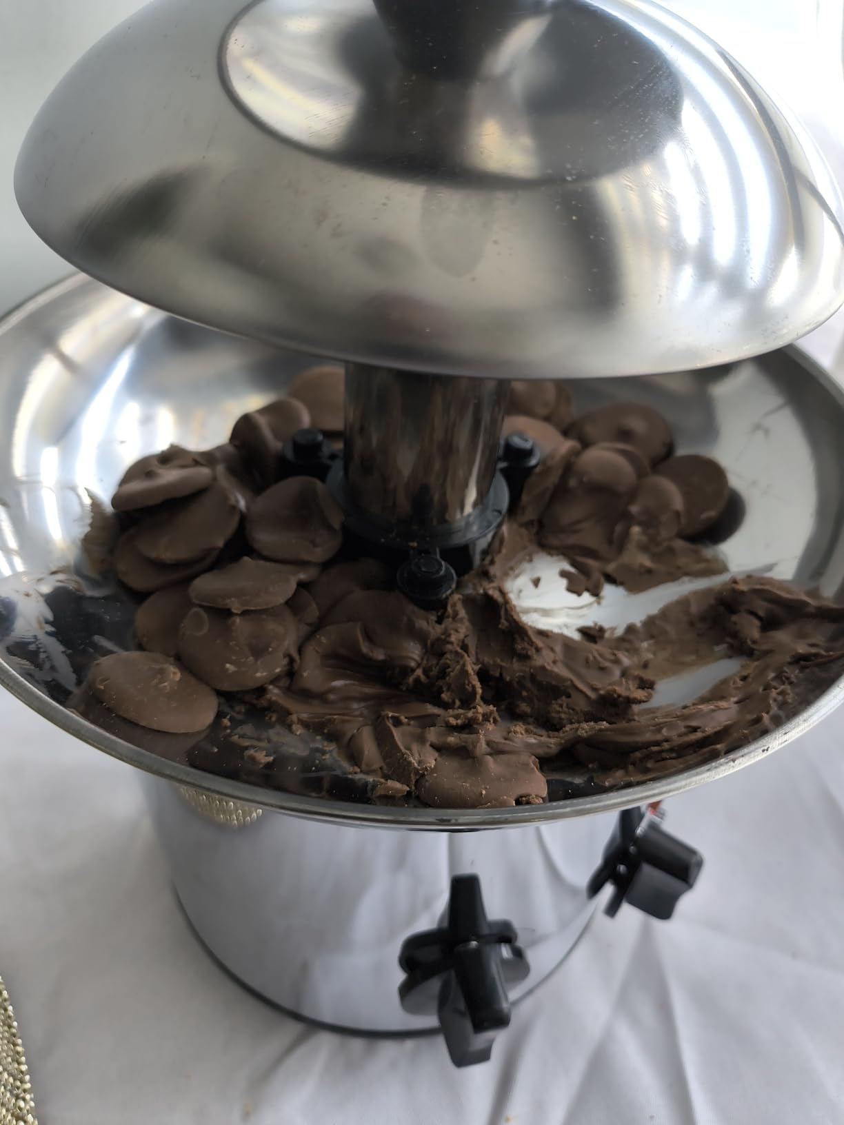 Chocolate Fountain, 4 Tier Chocolate Fondue Fountain Electric Melting Machine for Parties, Nacho Cheese, Ranch, Sauce, Wedding, Chocolate Fountain Machine with 4pcs Stainless Steel Forks(4 LB) customer photo 2