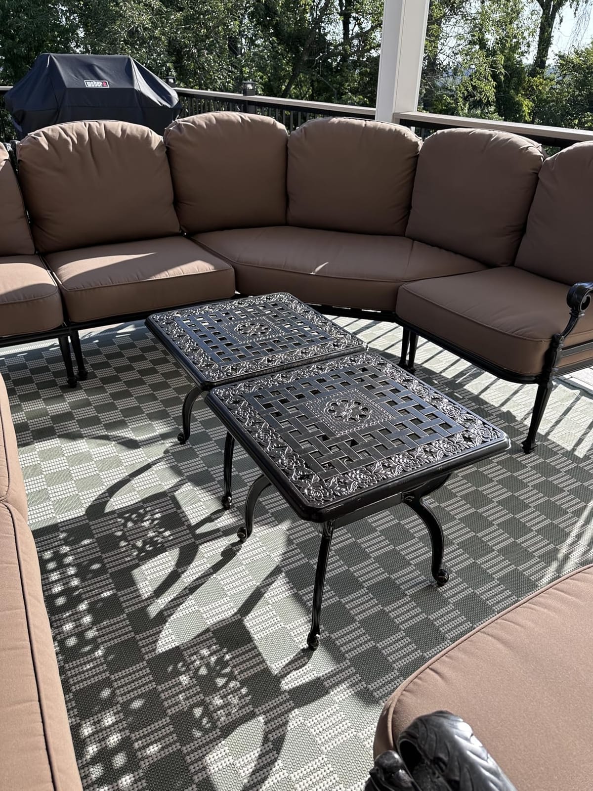 Cast Aluminum Outdoor Side Table,Small Patio Table,Outdoor Coffee Tables for Patio,Garden,Balcony, for All Weather (Copper, Round) customer photo 2