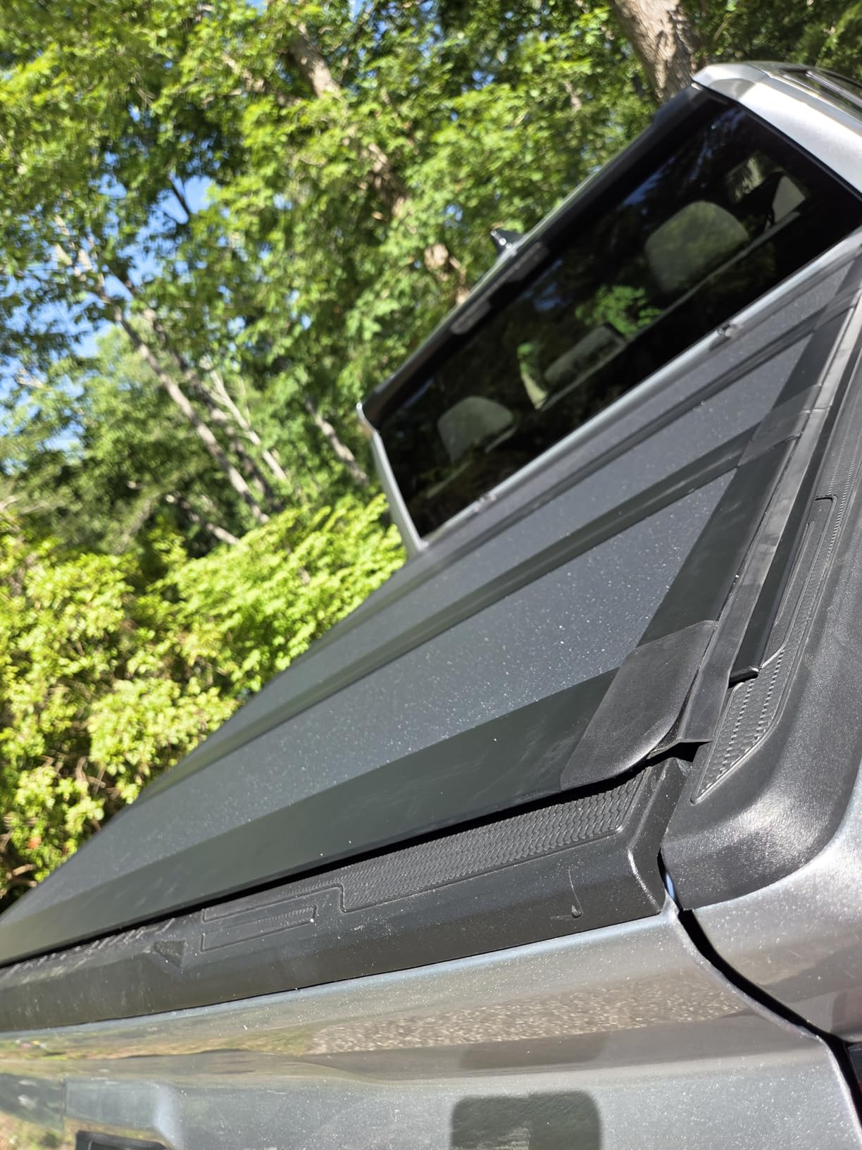 Rough Country Hard Tri-Fold Flip Up Tonneau Cover for Toyota Tacoma (2024-2026) - Flush Aluminum Bed Cover, Fits 5' Bed w/Utility Rail System customer photo 1
