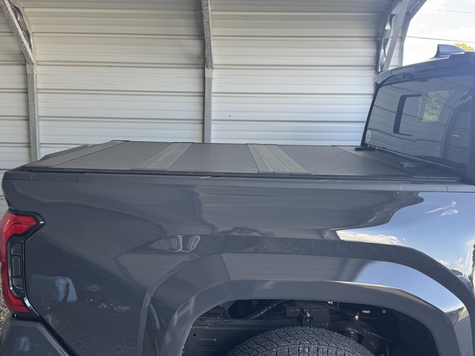Rough Country Hard Tri-Fold Flip Up Tonneau Cover for Toyota Tacoma (2024-2026) - Flush Aluminum Bed Cover, Fits 5' Bed w/Utility Rail System customer photo 2