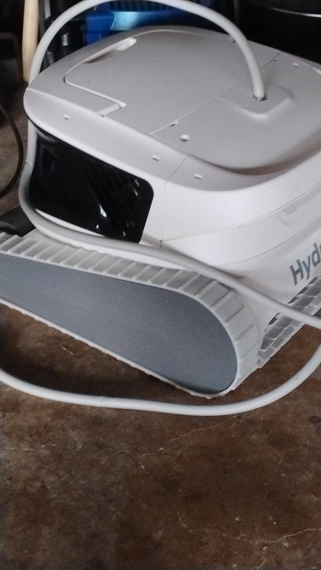 Chasing Hydro 4 Cordless Pool Vacuum for Inground Pools | 210-Min Battery Pool Robot for Floor, Wall & Waterline Cleaning | Smart App Control | 5070 GPH Suction Perfect for Pool Opening Season customer photo 2