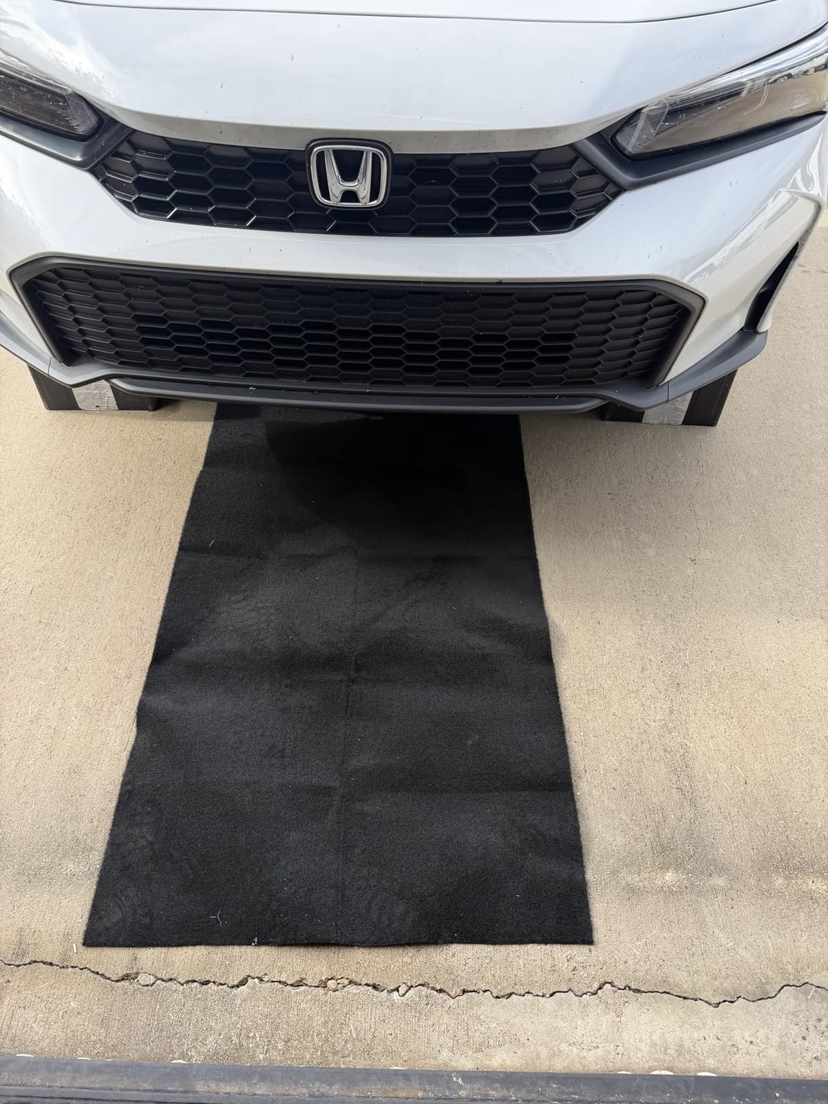Heavy Duty Oil Spill Mat 64