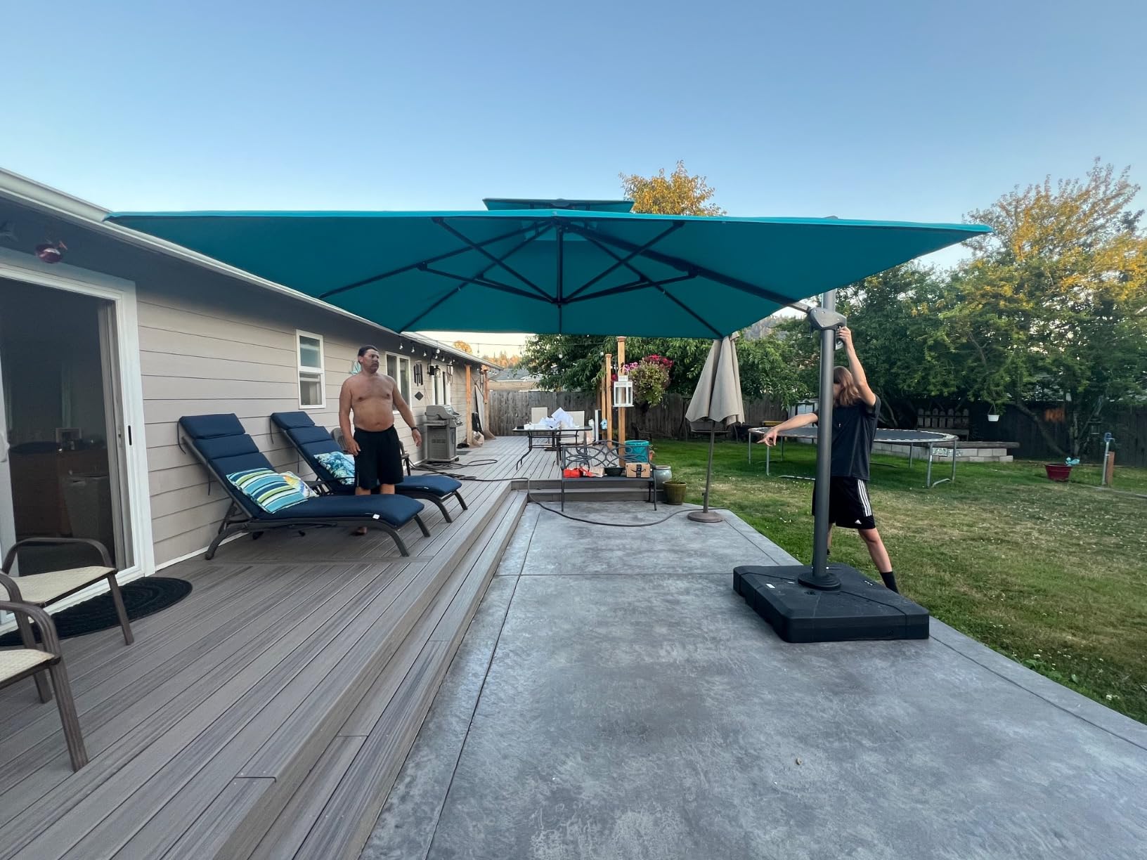 PURPLE LEAF Sunbrella Cantilever Patio Umbrella 12' X 12' Cast Ash customer photo 2