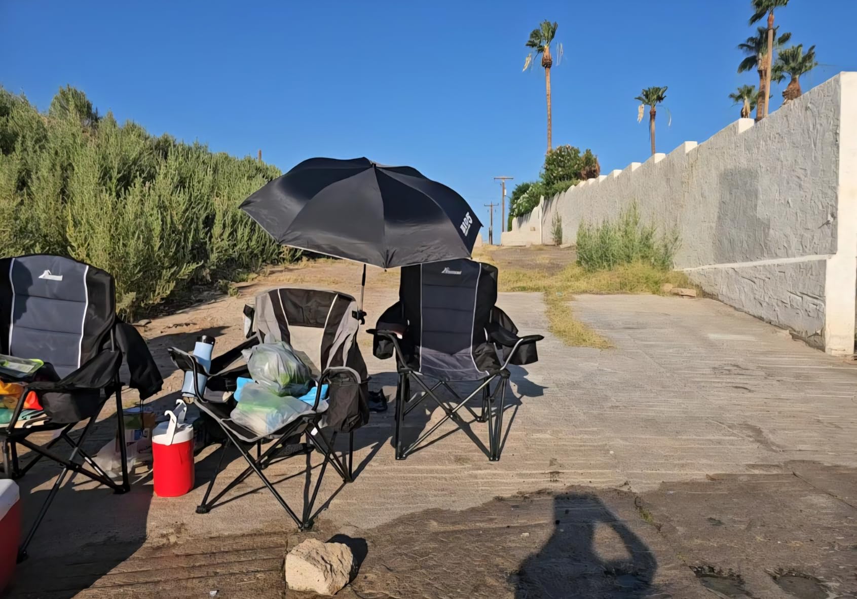Romswi Oversized Camping Chairs,Heavy Duty Support 500 LBS,Padded Back & Arm Sport Chairs, Cup Holder Cooler Bag, Collapsible Folding Chairs for Outdoor, Fishing & Garden, Black,2-Pack customer photo 1