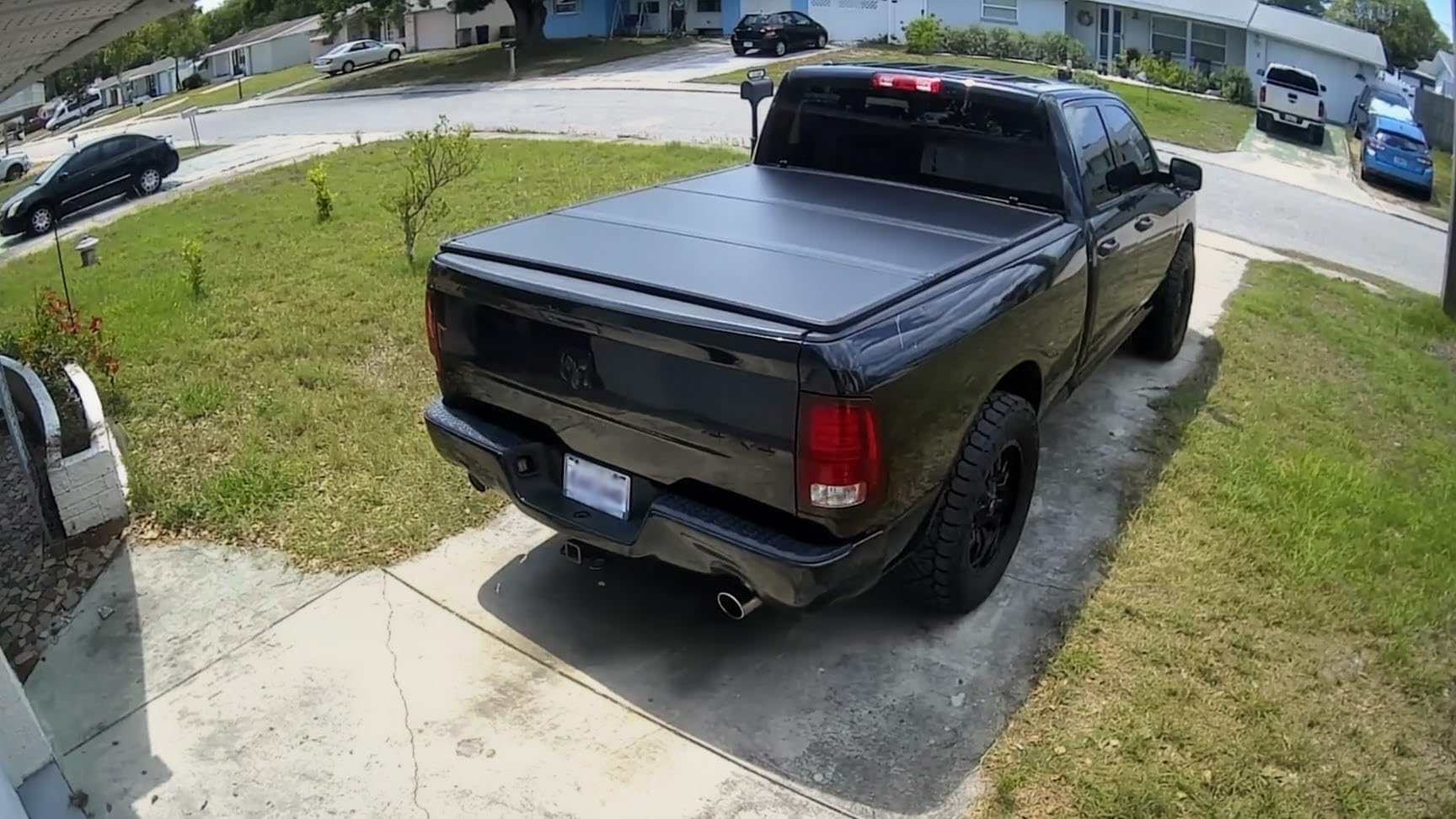 AUTOSAVER88 Hard Tri-Fold Tonneau Cover for 2009-2026 Dodge Ram 1500 5.7ft | FRP Hard Tri-folding Truck Bed Tonneau Cover Fit for Dodge Ram 1500 2009-2026 5.7 Feet Bed (Classic & New) Without Rambox customer photo 1