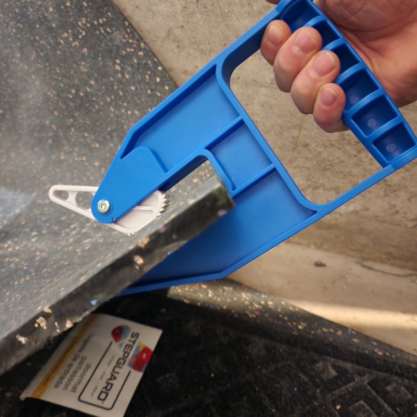 Touri 2 Pcs Horse Stall Mat Grippers, Heavy Duty Handlers customer photo 1