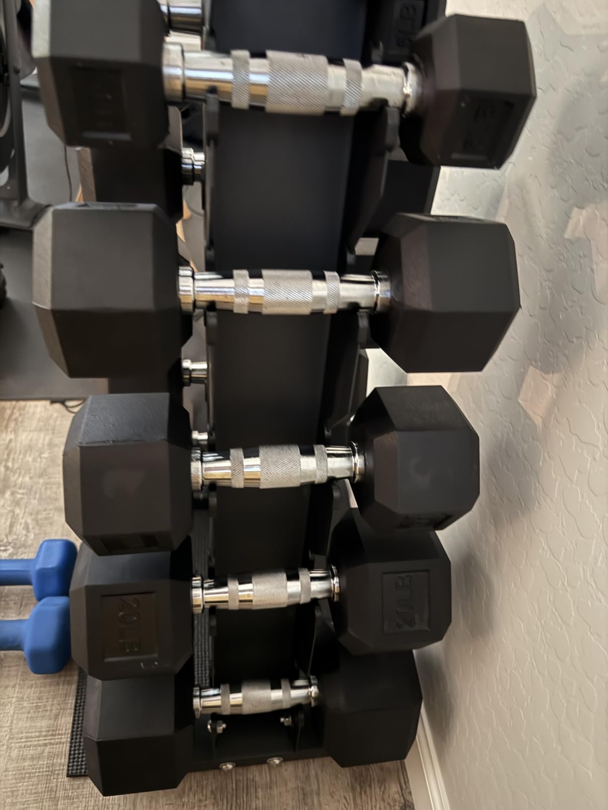 BalanceFrom Rubber Coated Hex Dumbbell Weight Set with Storage Rack, 100LB or 150LB or 200LB Set, 5-20 lbs or 5-25 lbs or 10-30 lbs Pairs customer photo 2