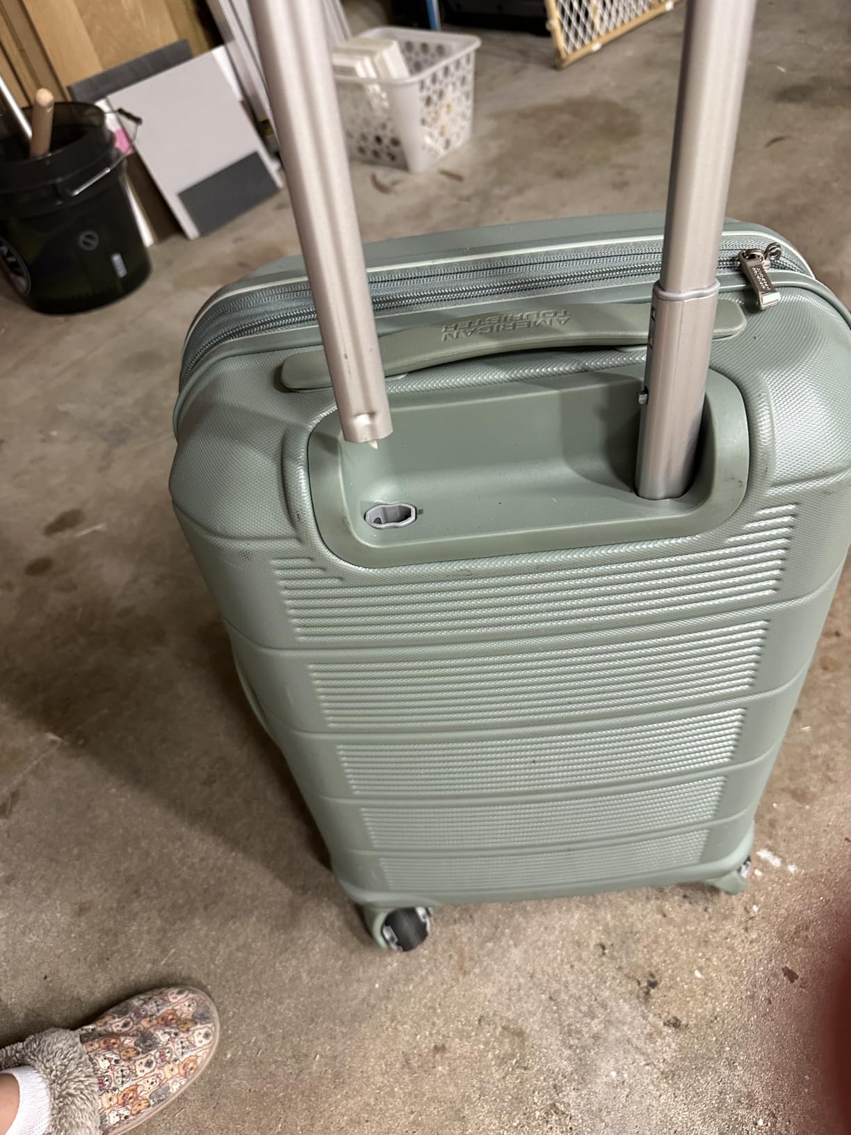 American Tourister Stratum 2.0 Expandable Hardside Luggage with Spinner Wheels, Charcoal, 3-Piece Set (20/24/28) customer photo 2