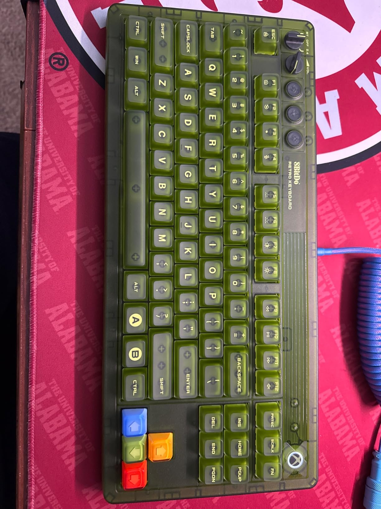 8BITDO Retro 87-Key Wireless RGB Mechanical Gaming Keyboard - Xbox Edition customer photo 1