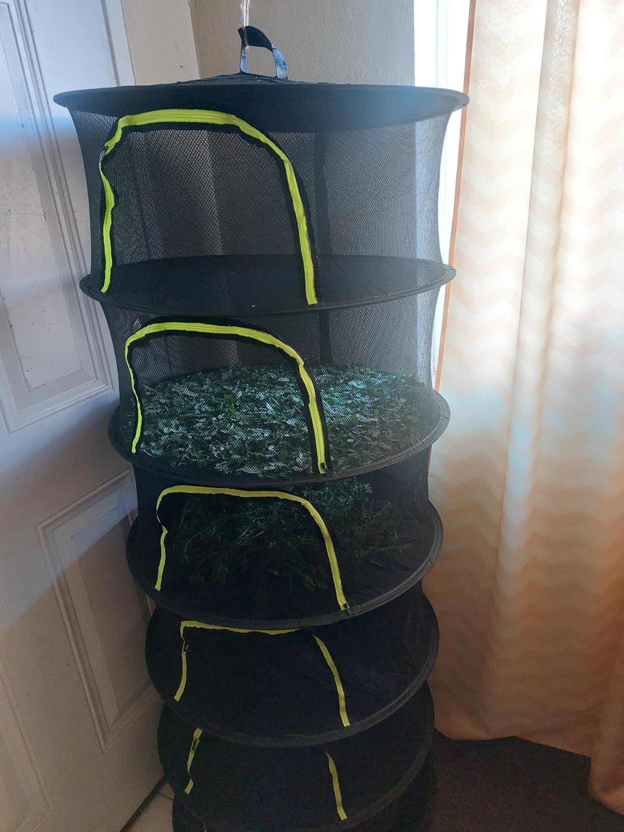 Doacpr 4-Layer Hanging Herb Drying Rack, Foldable Mesh Net with Zipper customer photo 2