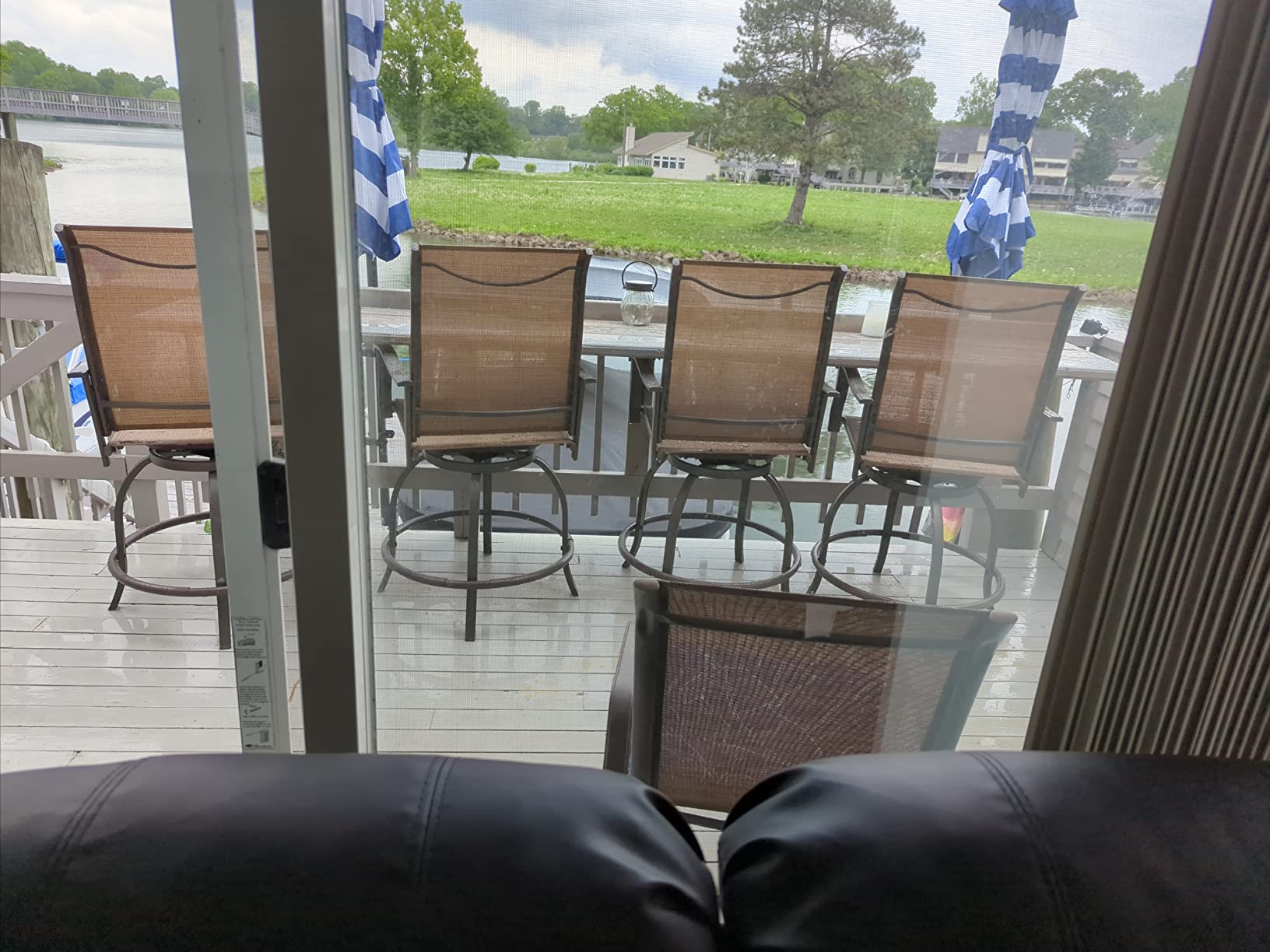 Kozyard Isabella Outdoor Swivel Bar Stools customer photo 2