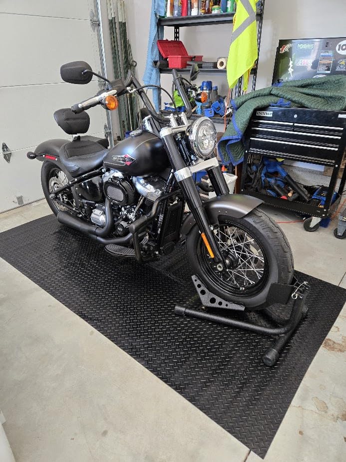 VEVOR Rubber Flooring Roll, 3 mm x 4 FT x 15 FT Diamond Plate Mat, Black customer photo 1