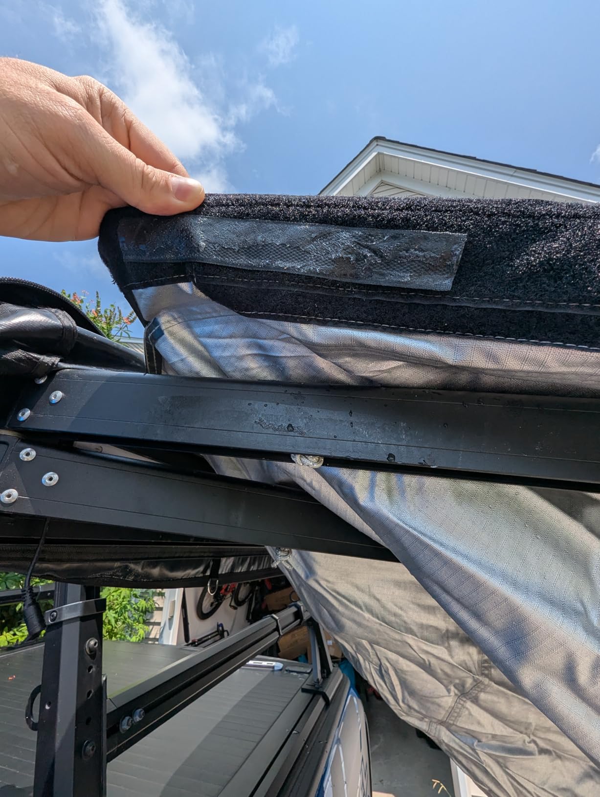 SanHima Vehicle Awning 4.6x6.6ft, SUV/Truck Roof Rack Pull Out Side Awning customer photo 1