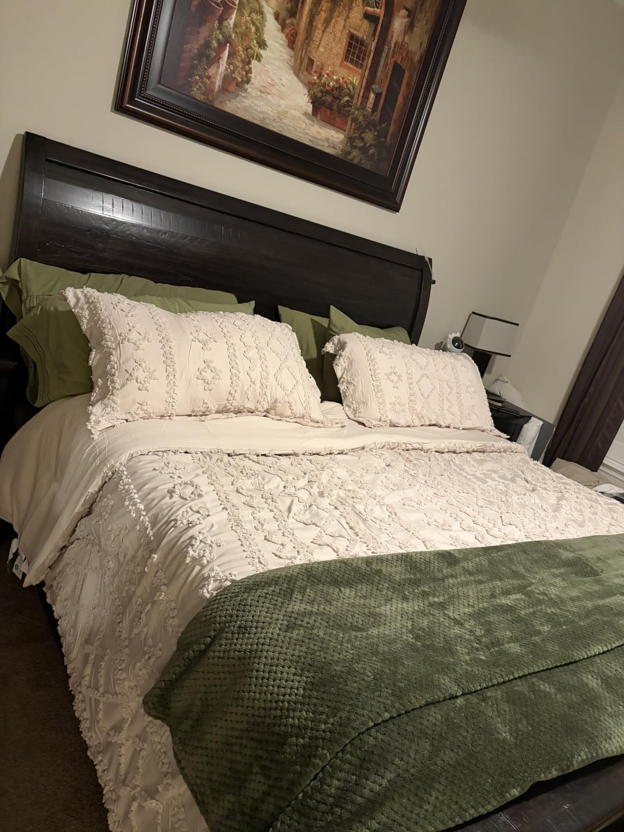 Bedsure Tufted Boho Comforter Set Oversized King - Beige Boho Bed Set, GentleSoft™ 3 Pieces Farmhouse-Style Embroidery Bedding, Gifts for Woman, Soft Jacquard Kids' Comforter for All Seasons customer photo 2