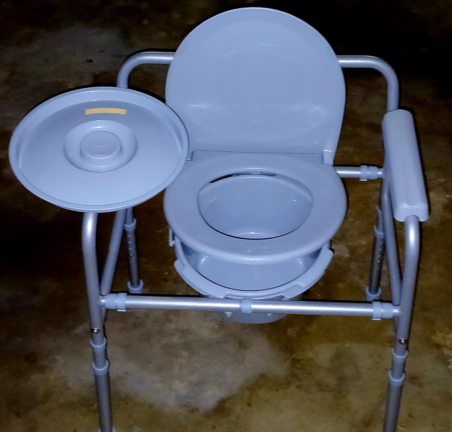 HOMLAND 3-in-1 Bedside Commode Toilet with Sturdy Dual-Crossbar, 350lb customer photo 1