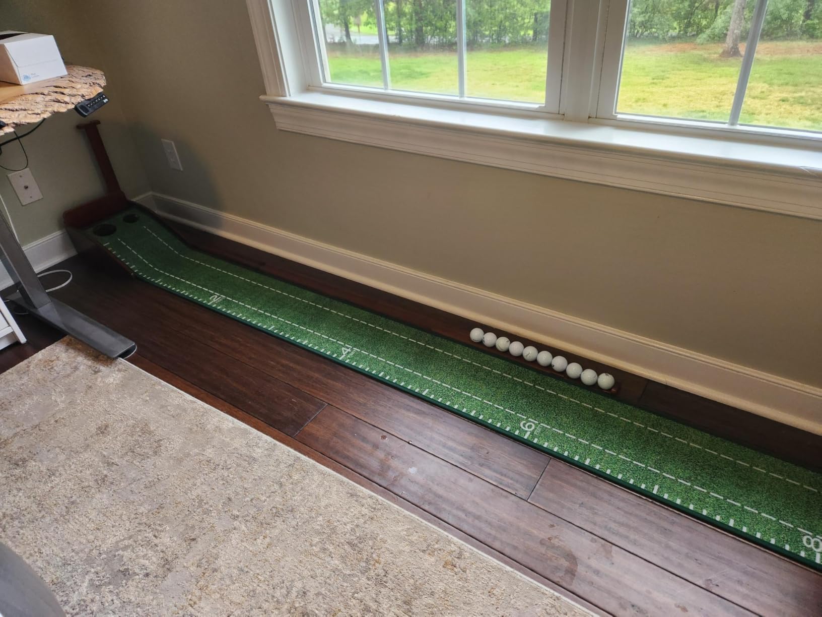 GimYaa Golf Putting mat Green Indoor and Outdoor with Auto Ball Return,Game Practice Golf Gifts for Home, Office, Backyard Indoor Golf and Outdoor Use, Crystal Velvet Mat customer photo 2