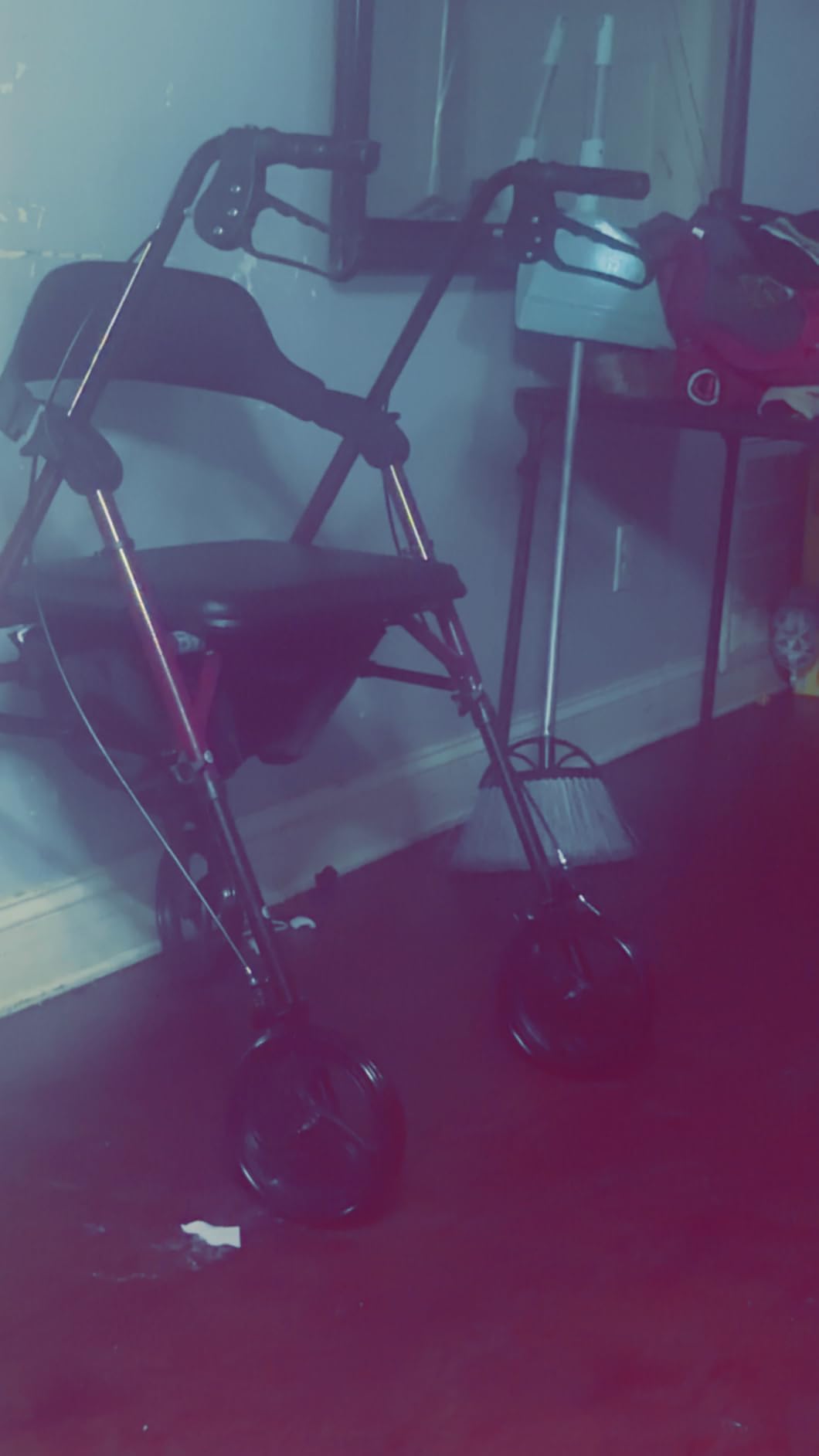 HOMLAND Bariatric Walkers for Seniors with Seat, 500lb Heavy-Duty Rollator customer photo 2