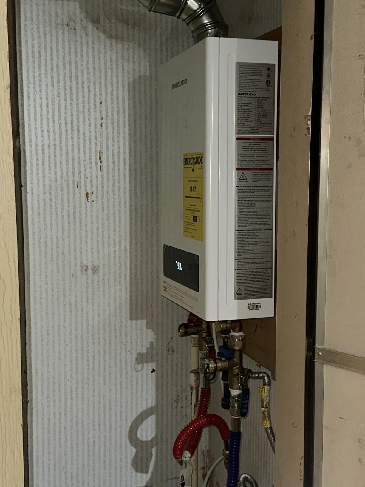 MIZUDO 180,000 BTU Propane Tankless Water Heater, Outdoor, Max 8.1 GPM customer photo 2
