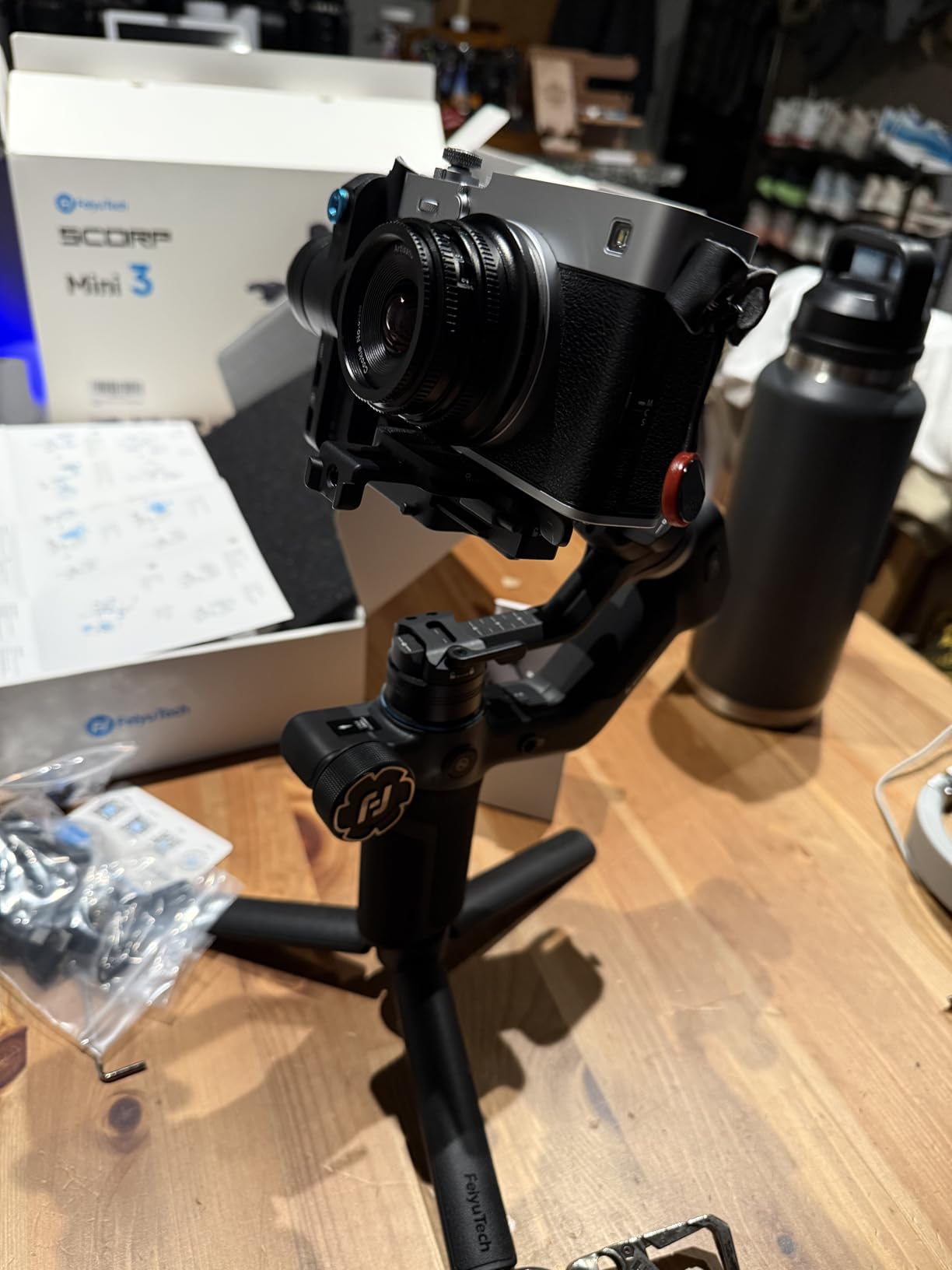 Feiyu SCORP Mini 3 Combo All-in-One Camera Gimbal with AI Tracking, 3-Axis Stabilizer with vertical shooting, Bluetooth & cable control, supports cameras up to 4.41 lbs, for Sony/Canon customer photo 2