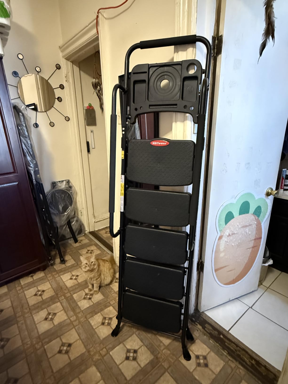 HBTower 4 Step Ladder, Step Stool Foldable with Wide Anti-Slip Pedal customer photo 2