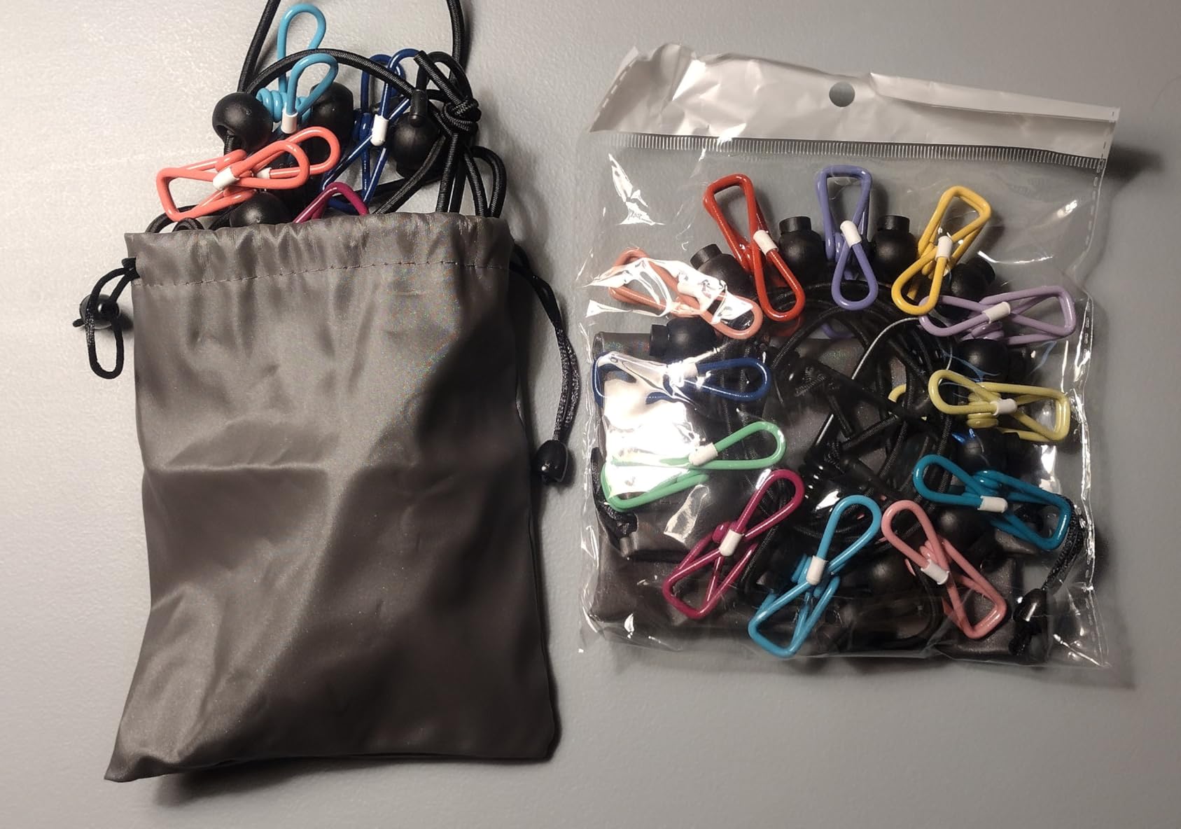RIVEDA 2 Pack Travel Clotheslines with 12 Colorful Clips Each & 2 Bags, Cruise RV & Camping Essentials Clothes Line for Indoor Laundry Drying Line & Outdoor Accessories customer photo 1