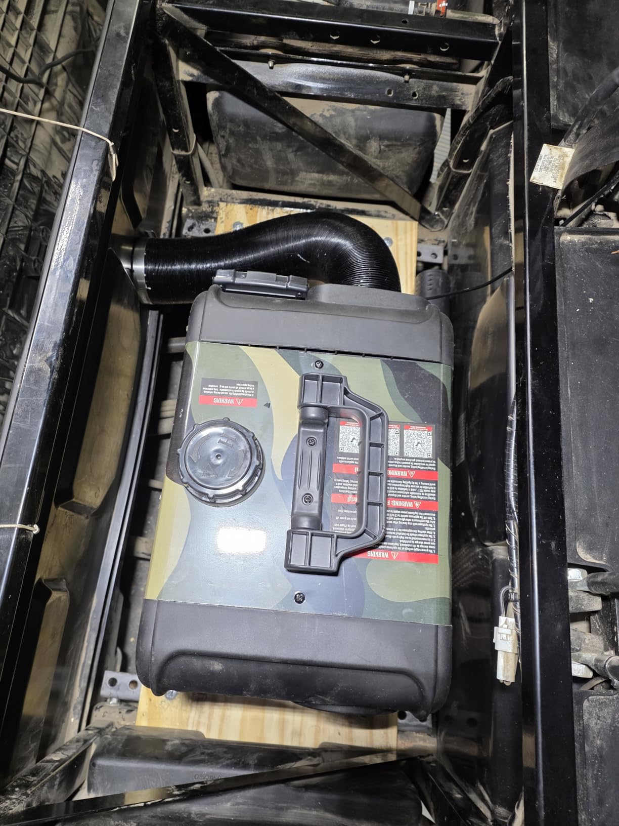 VEVOR Diesel Heater 8KW, DC 12V/24V, All in One Portable Diesel Heater with Bluetooth APP Control, Remote Control and LCD Screen, 1.3 Gal Fuel Tank for Trucks, Vans, RVs, Campers, and Garages customer photo 1