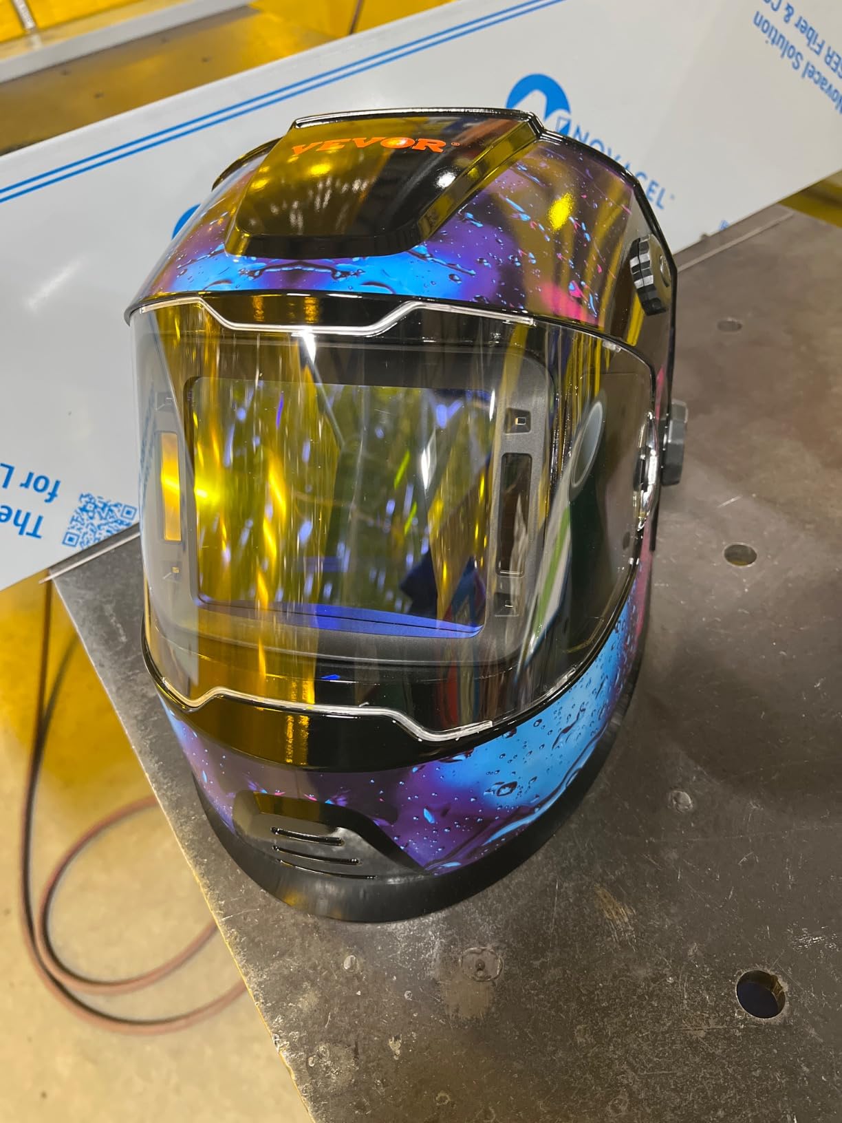 VEVOR Welding Helmet Auto Darkening True Color, 3.94