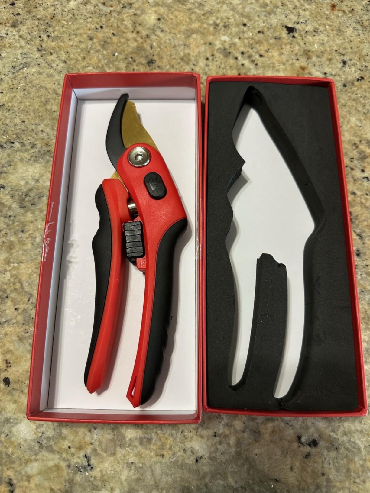 FLORA GUARD Heavy Duty Ratchet Pruning Shears, SK5 Steel Garden Clippers customer photo 1