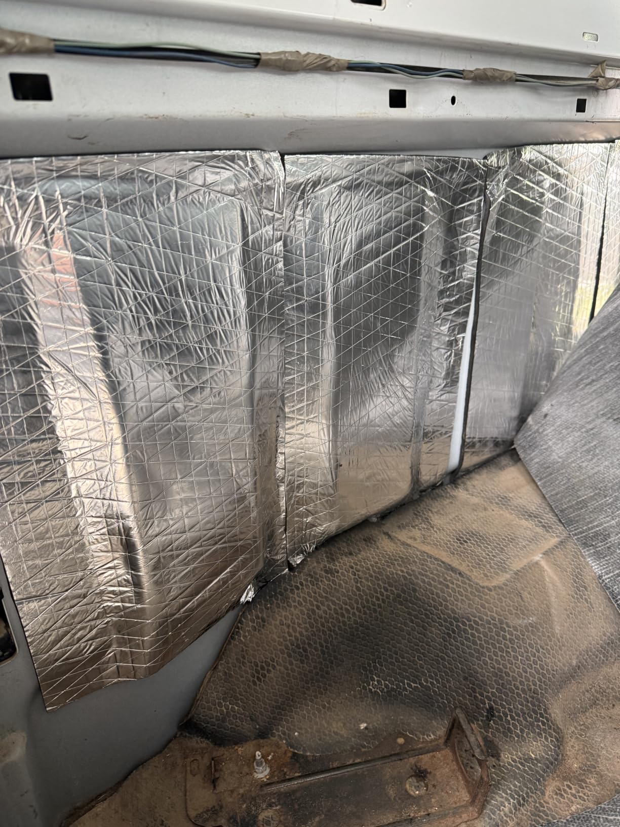 VOISEN Sound Deading Material for Cars,197 mil(5mm) 31 sqft Sound Deadening customer photo 1