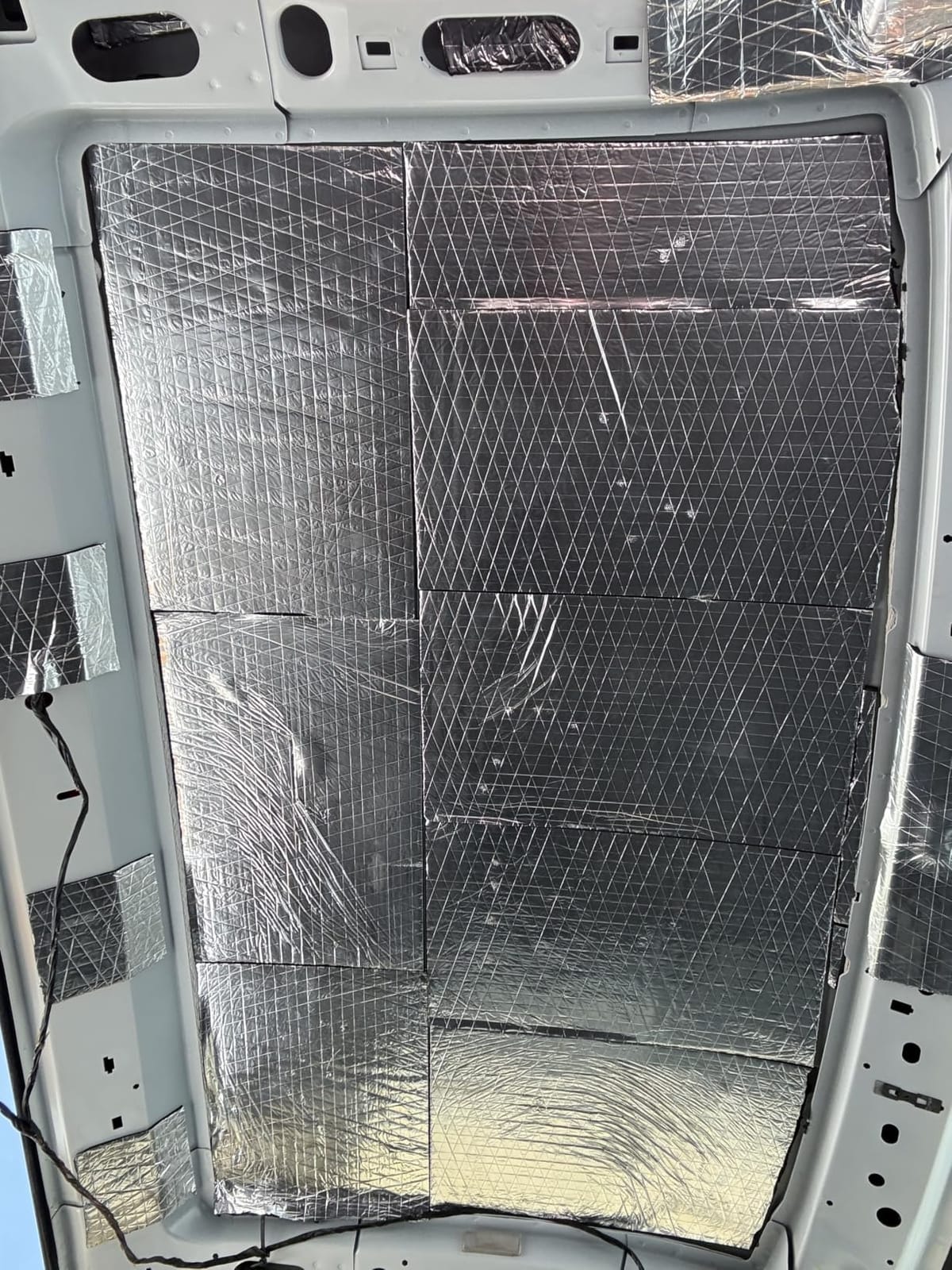 VOISEN Sound Deading Material for Cars,197 mil(5mm) 31 sqft Sound Deadening customer photo 2