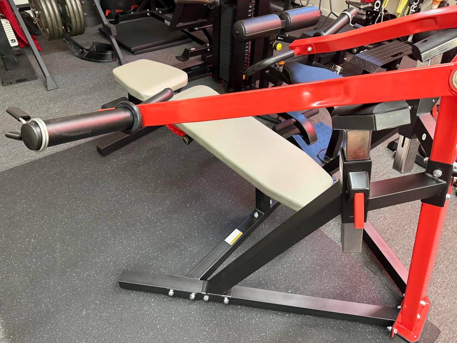3-in-1 Chest Press Machine, Incline Decline Flat Weight Bench Press | Independent Converging Arms, Two Grip Handle Options, 1300LBS Weight Bench Machine, Upper Body Equipment for Home Gym customer photo 1