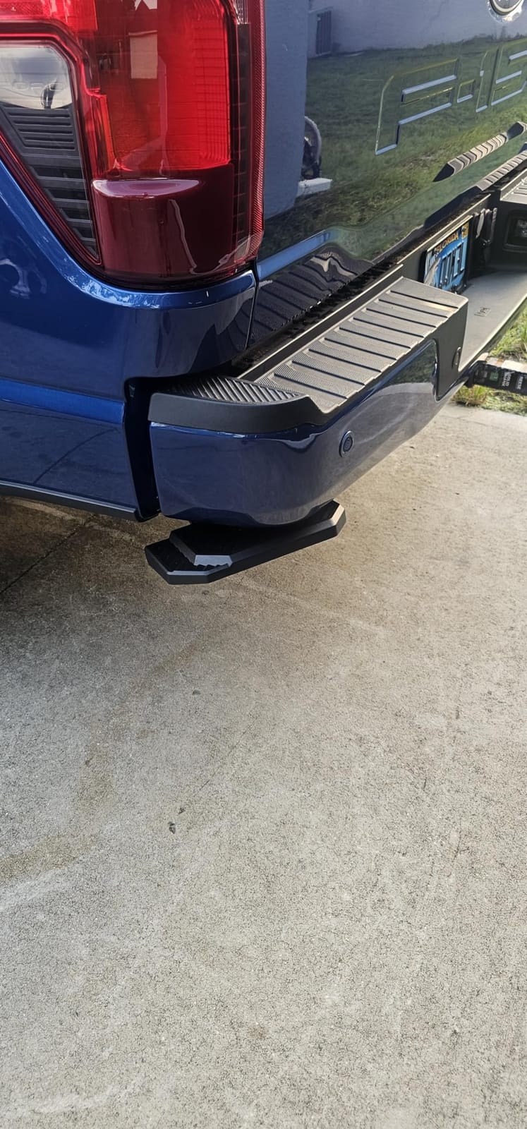 WOLFBOX Truck Bed Step for 2021-2027 Ford F-150/2022-2025 Lightning EV customer photo 2