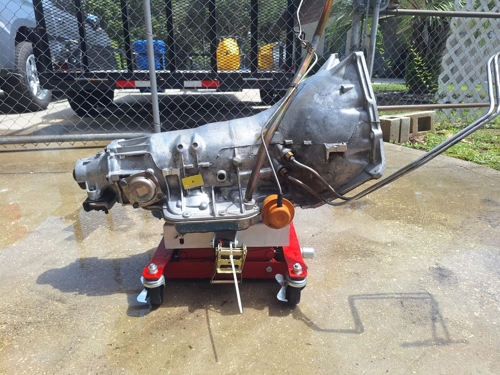 Garvee Transmission Jack 450 LBS Capacity: Low Profile Lift with 2M Safety Straps & 4 Brake Wheels, 7-23 Inch Range for Car & Truck Repair (Red) customer photo 1