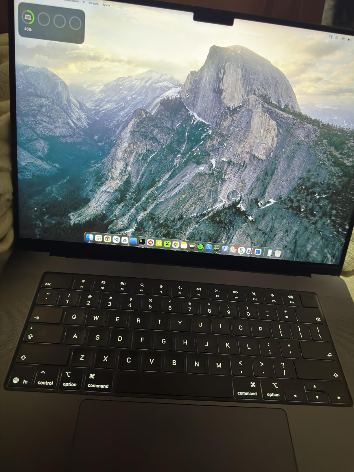 2026 MacBook Pro Laptop with Apple M5 Pro chip with 18-core CPU and 20-core GPU: Built for AI, 16.2-inch Liquid Retina XDR Display, 48GB Unified Memory, 1TB SSD, Wi-Fi 7; Space Black customer photo 1