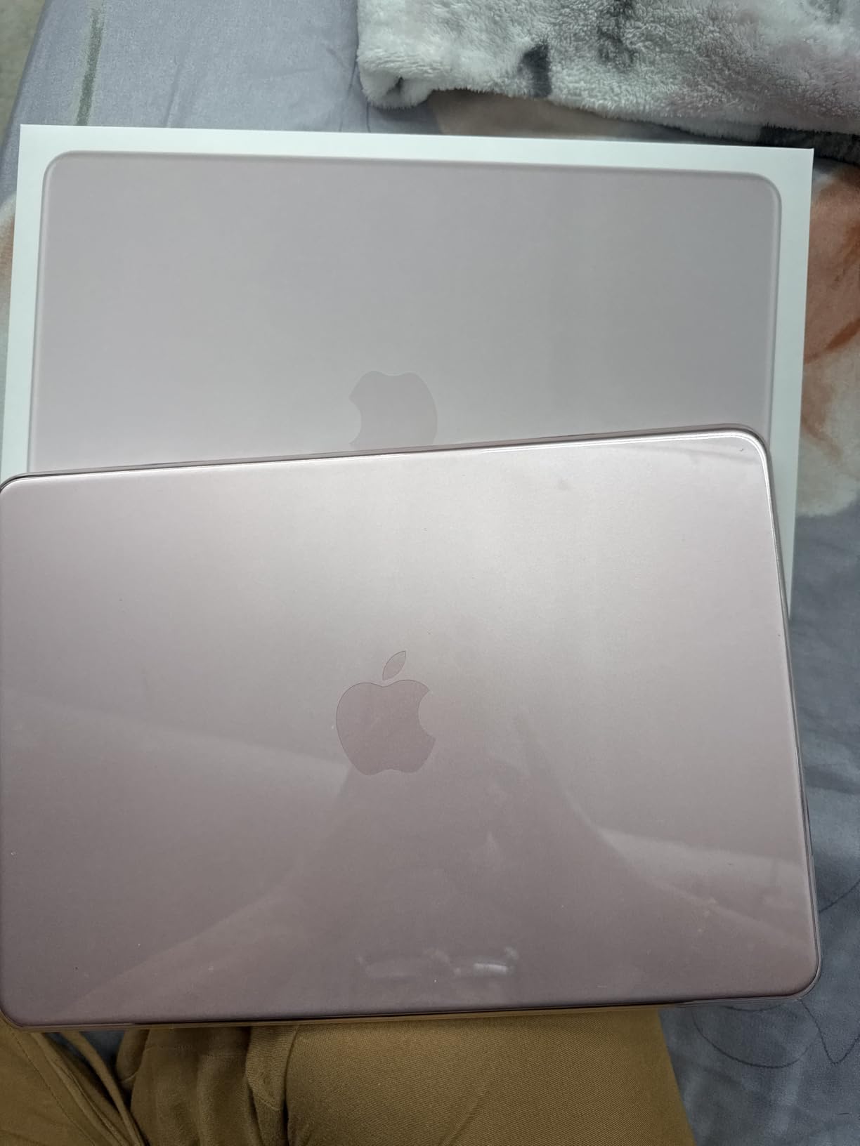 Apple 2026 MacBook Neo 13-inch Laptop with A18 Pro chip: Built for AI and Apple Intelligence, Liquid Retina Display, 8GB Unified Memory, 256GB SSD Storage, 1080p FaceTime HD Camera; Indigo customer photo 1